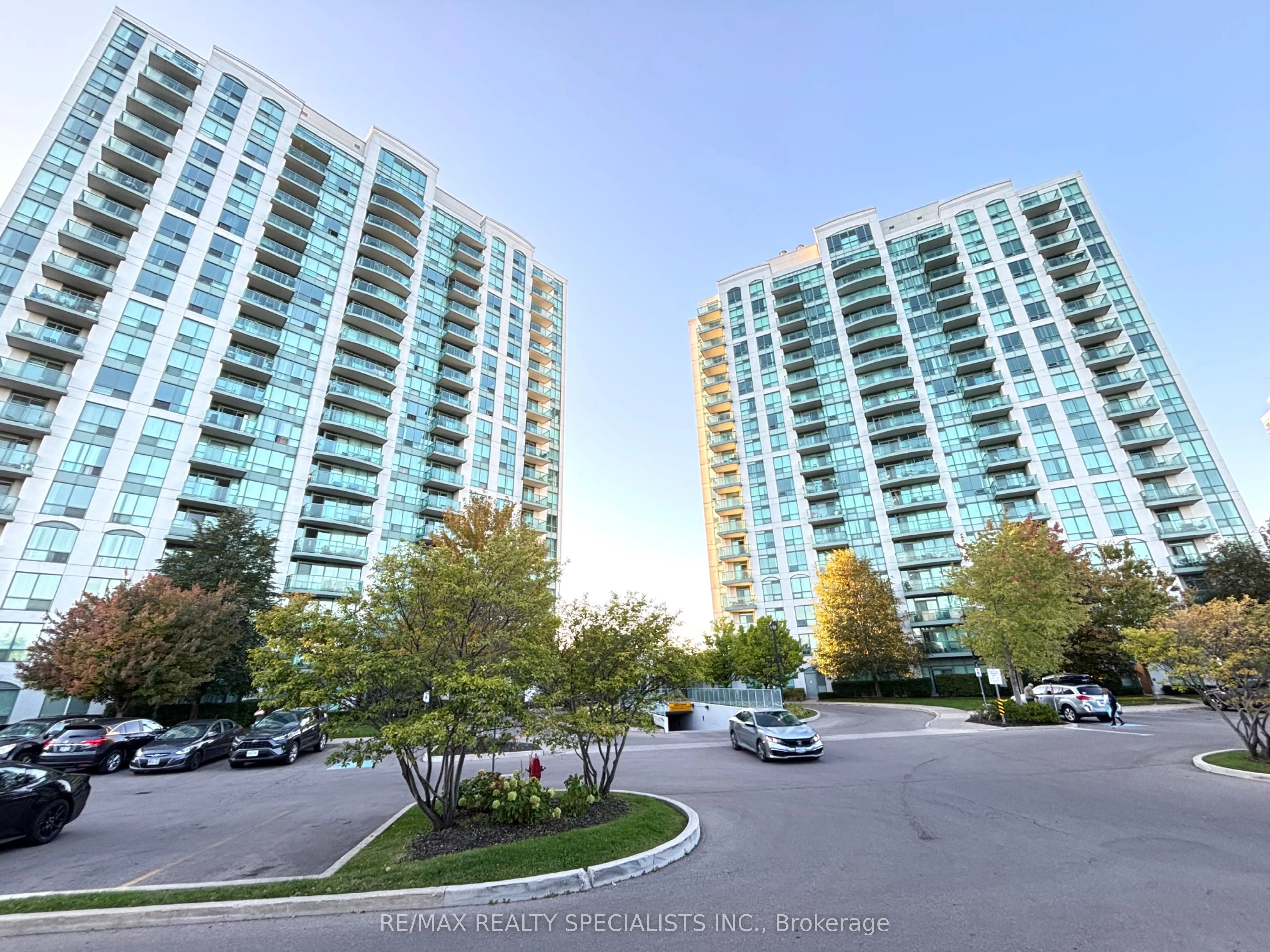 4900 Glen Erin Drive, #1604