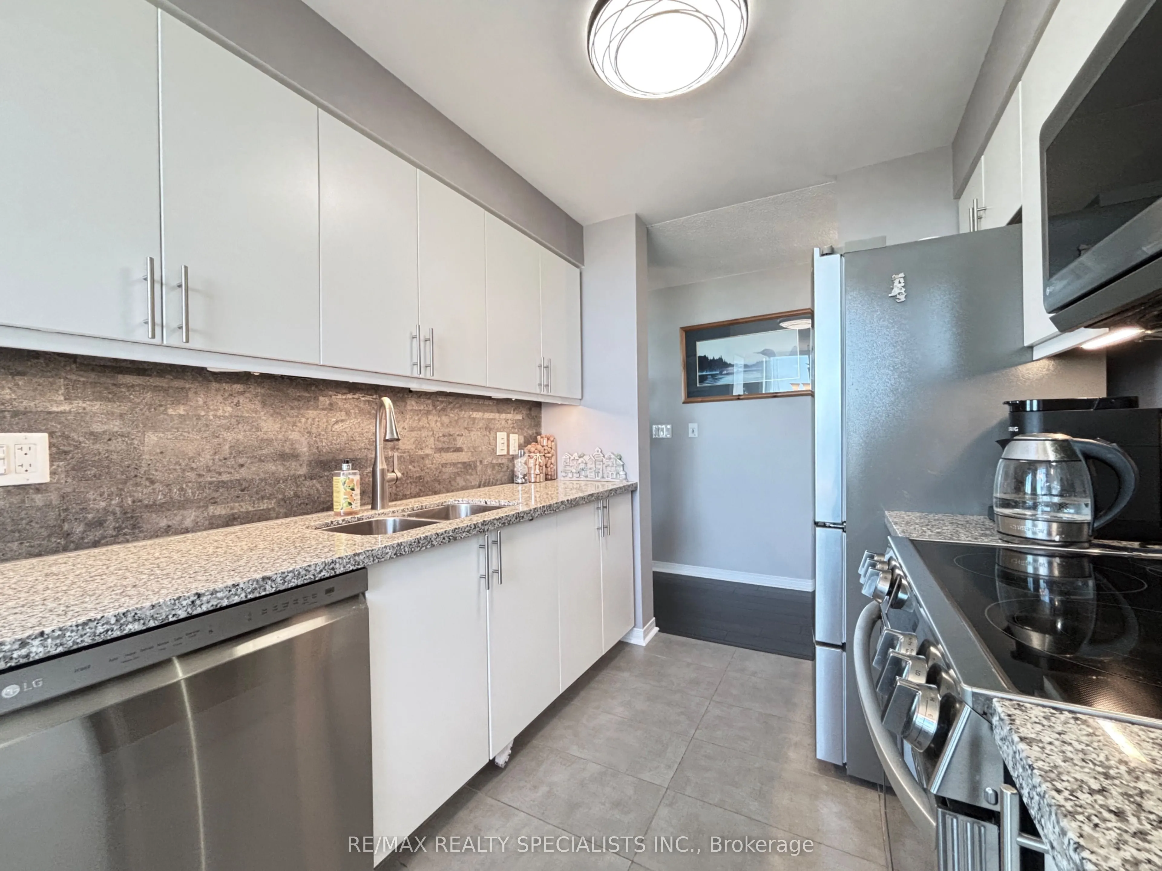 4900 Glen Erin Drive, #1604