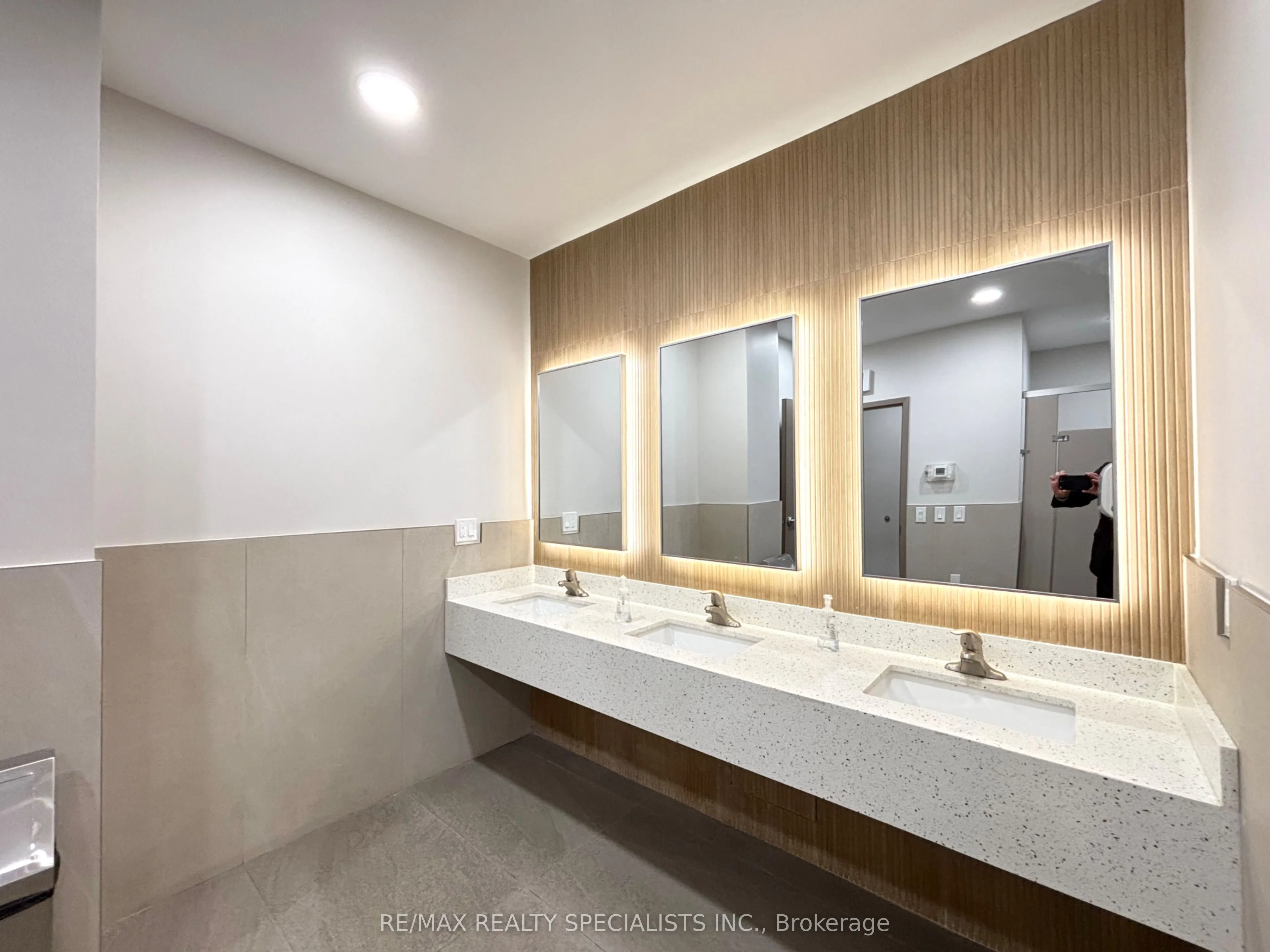 4900 Glen Erin Drive, #1604