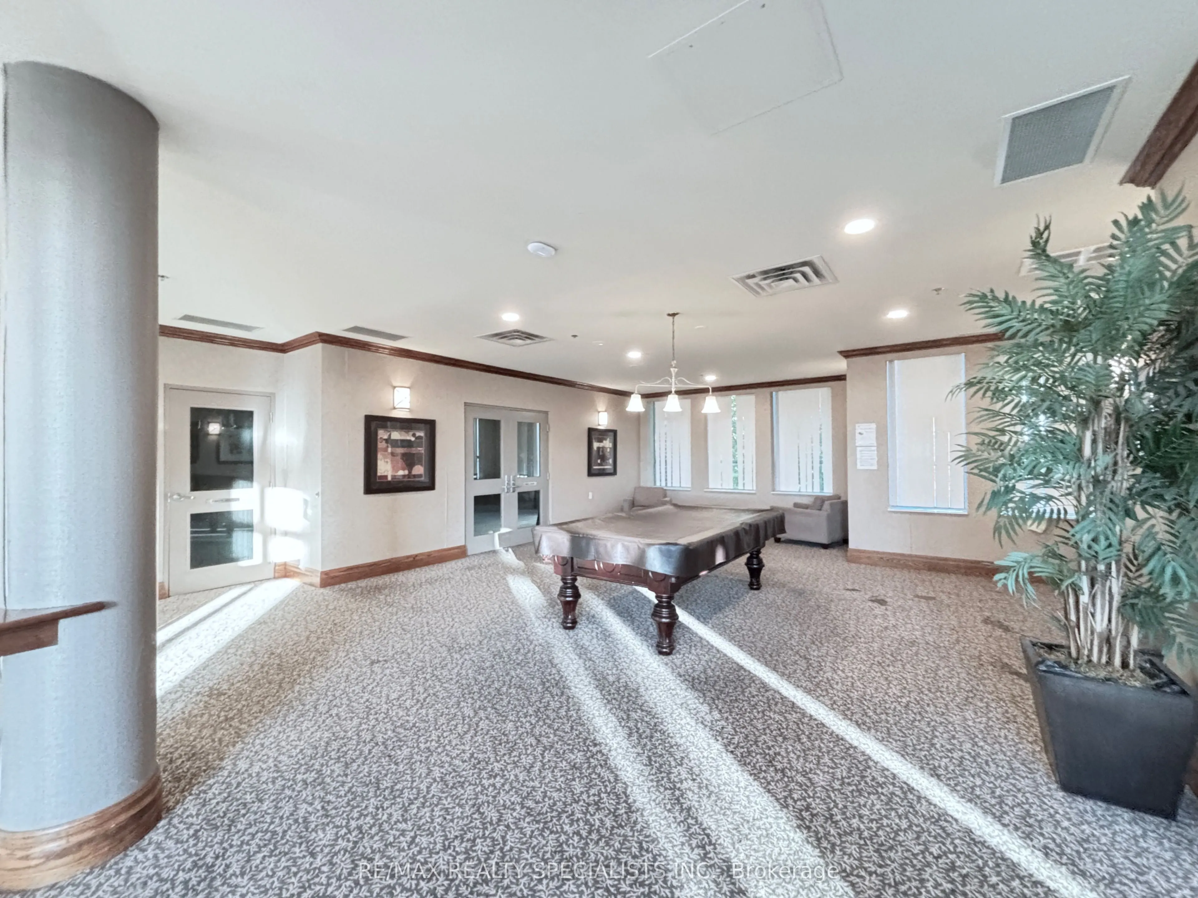 4900 Glen Erin Drive, #1604