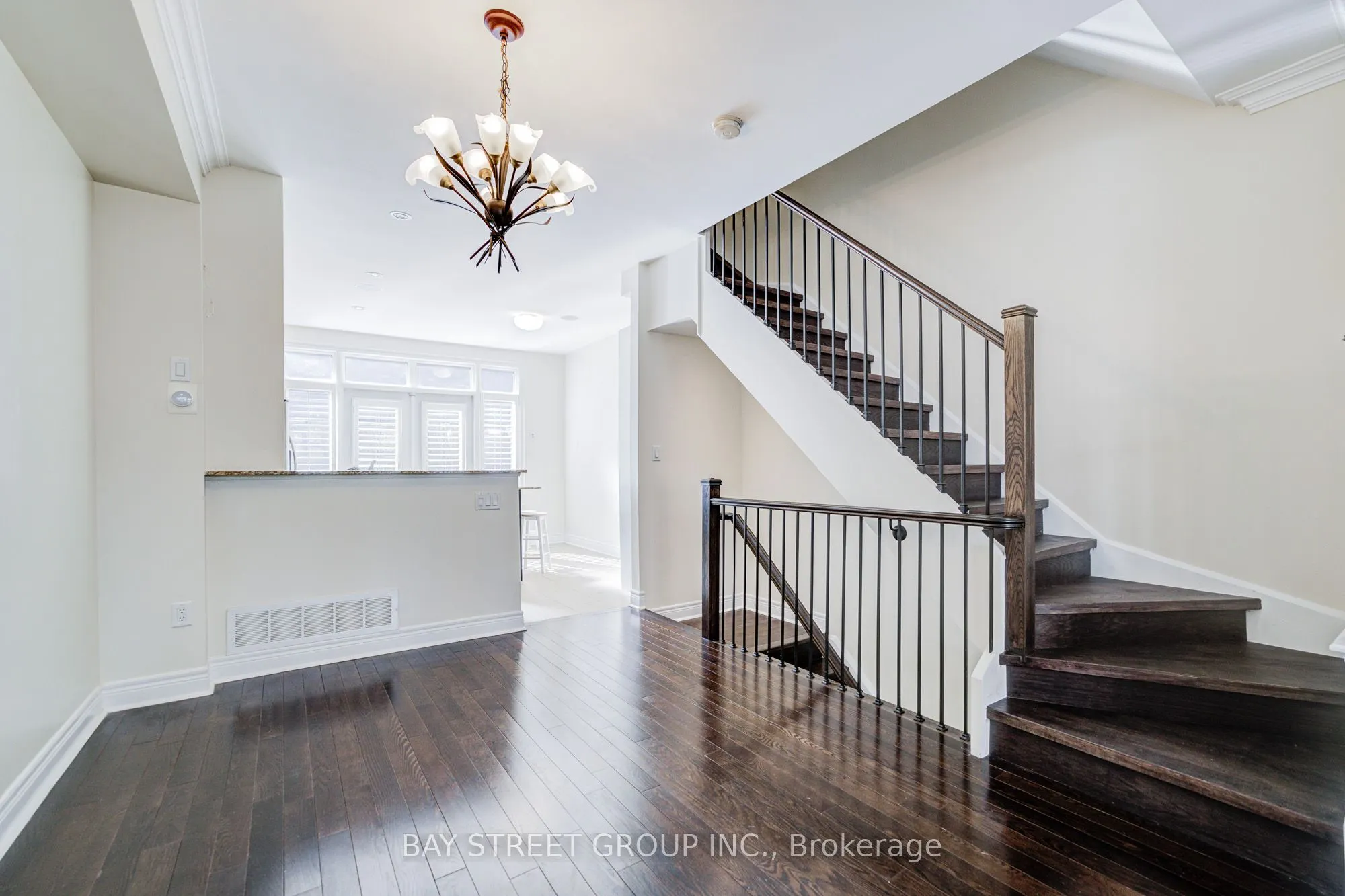 51 Lobo Mews