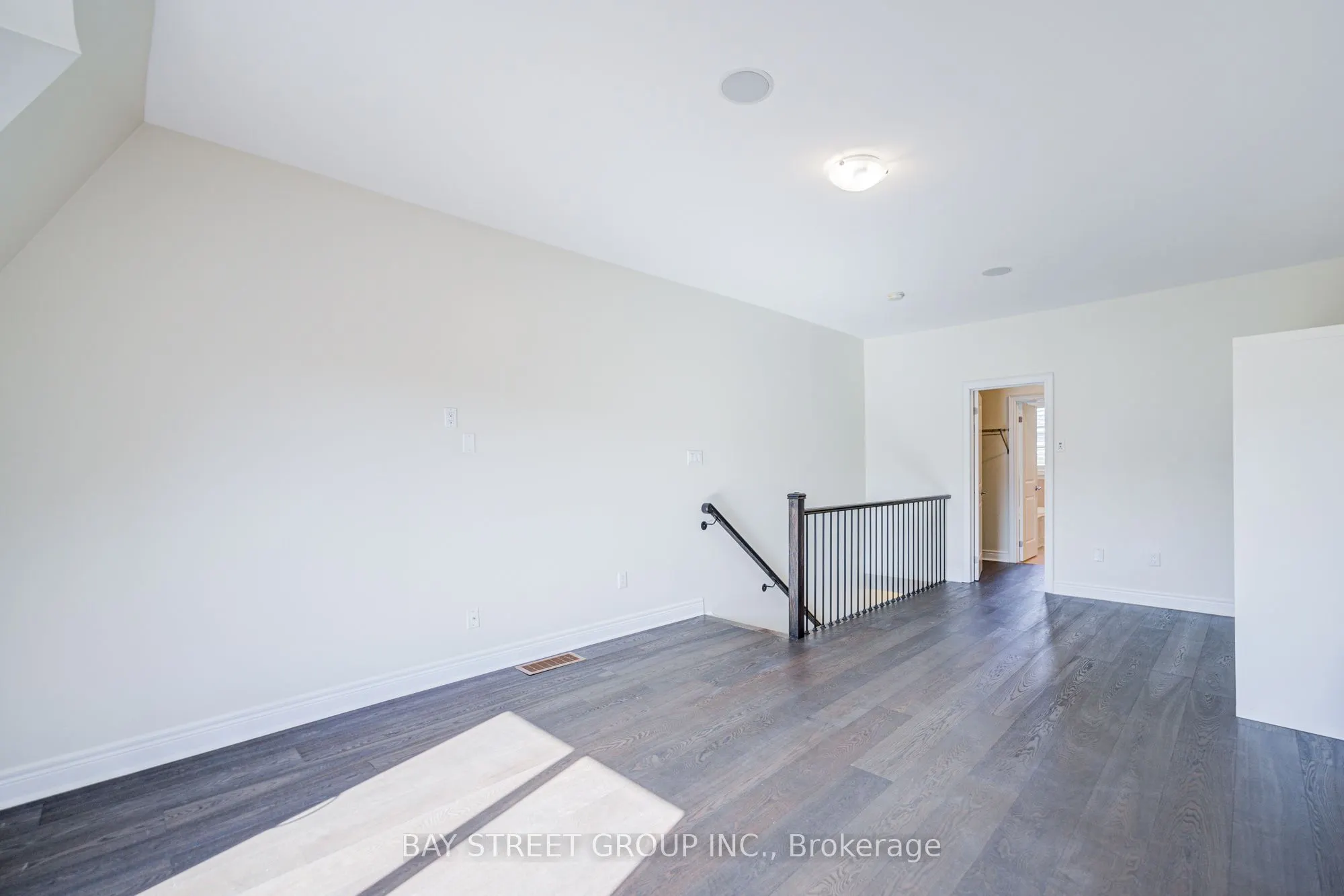 51 Lobo Mews