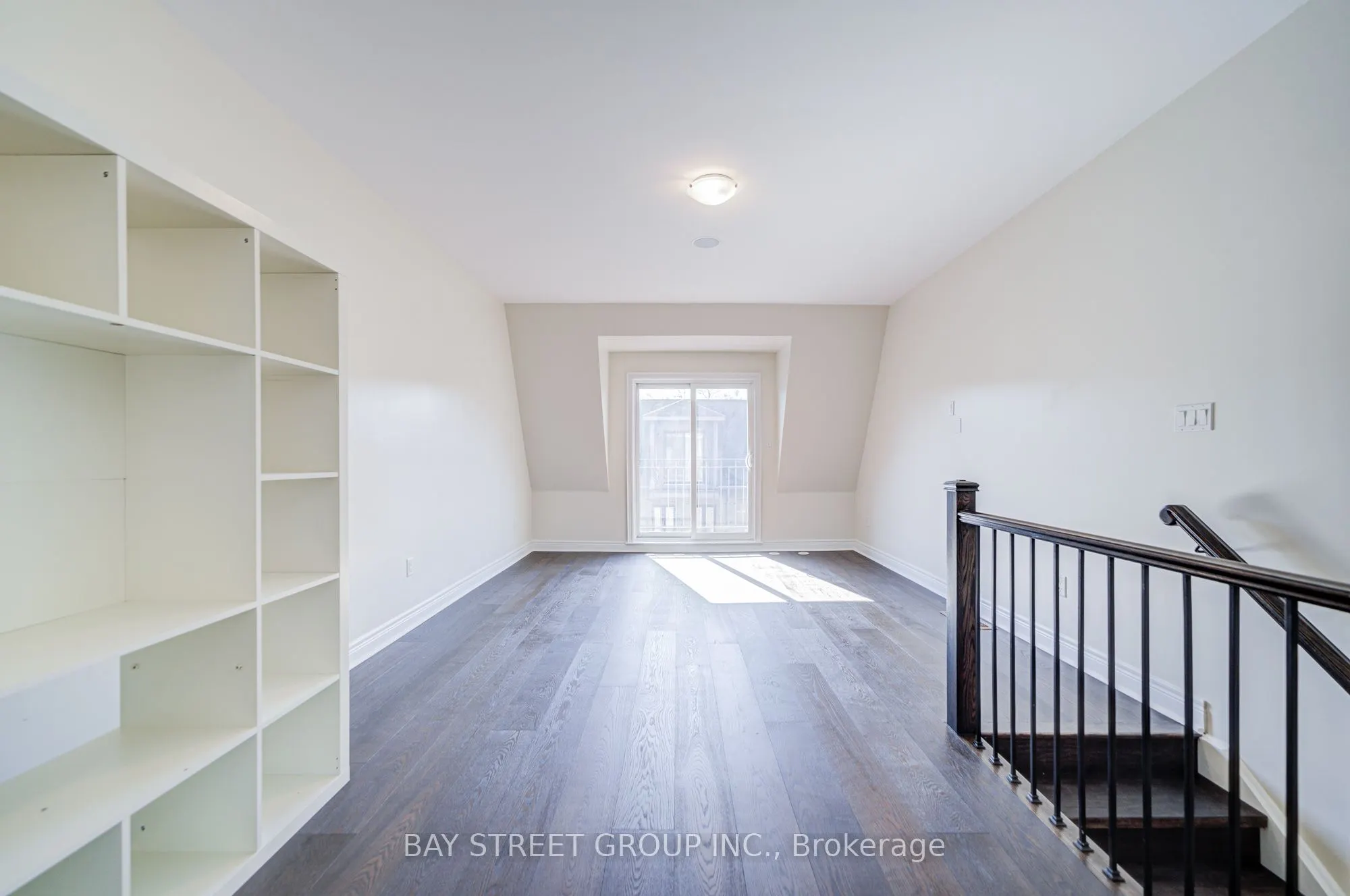 51 Lobo Mews
