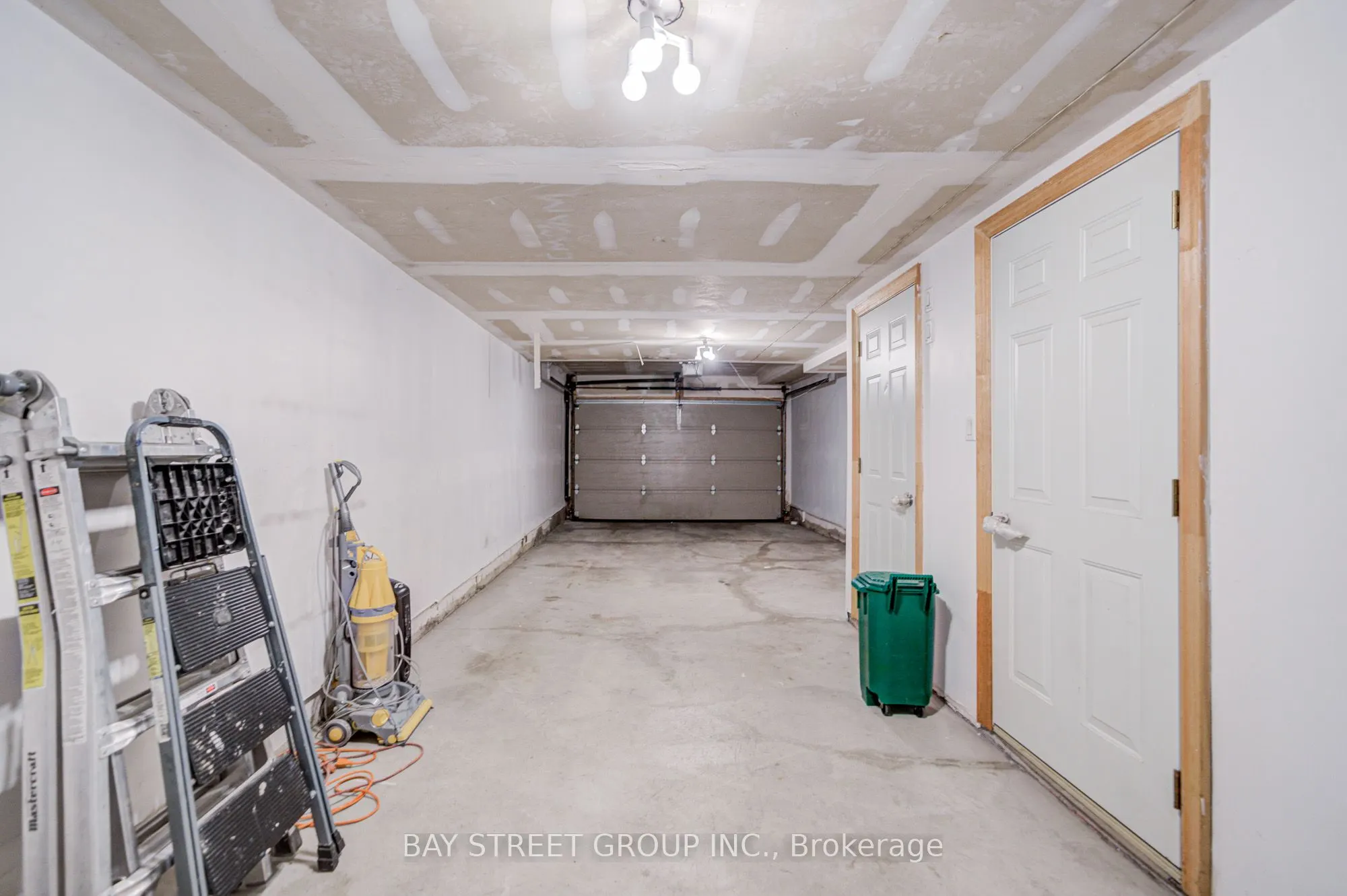 51 Lobo Mews