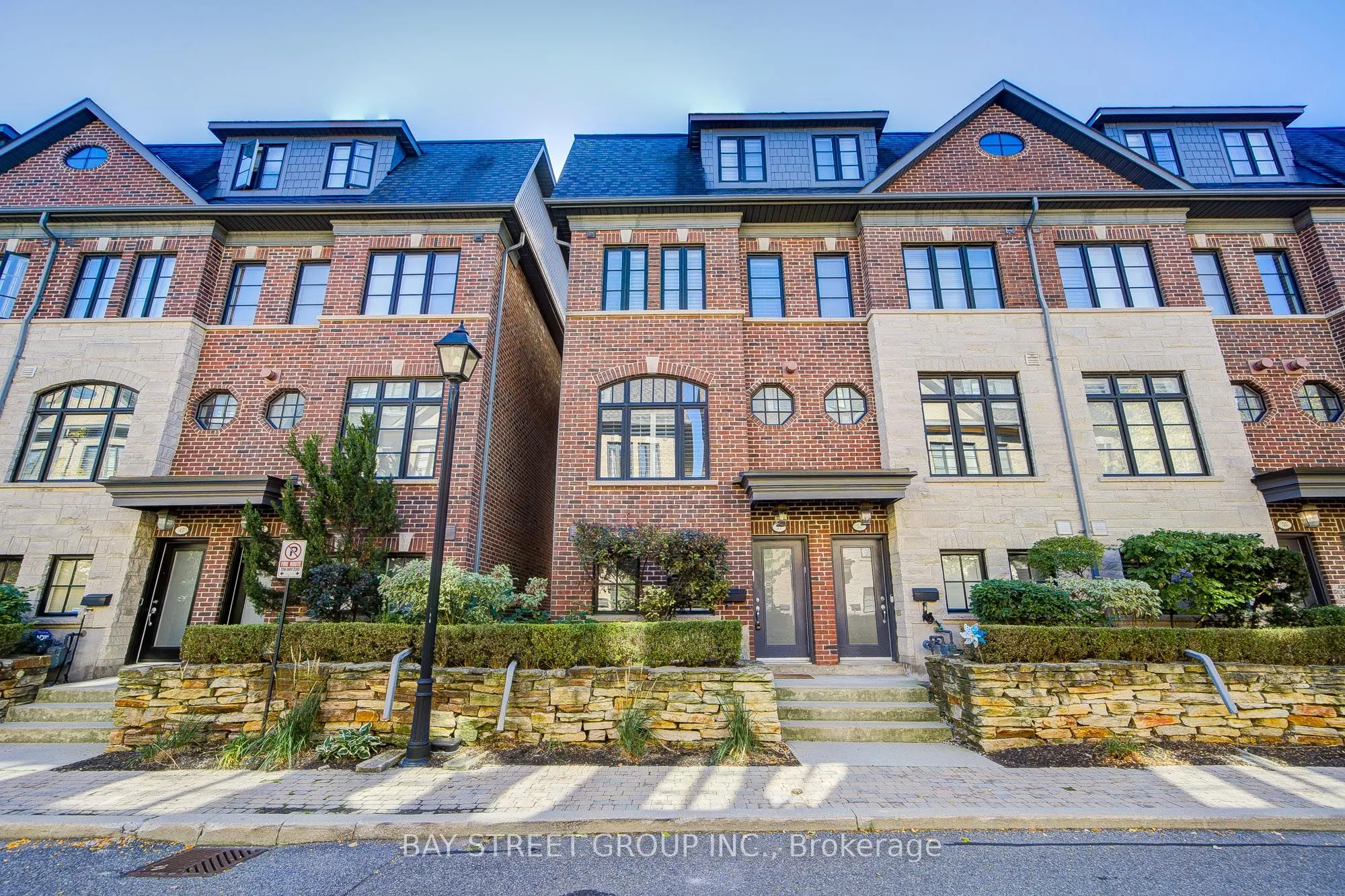 51 Lobo Mews
