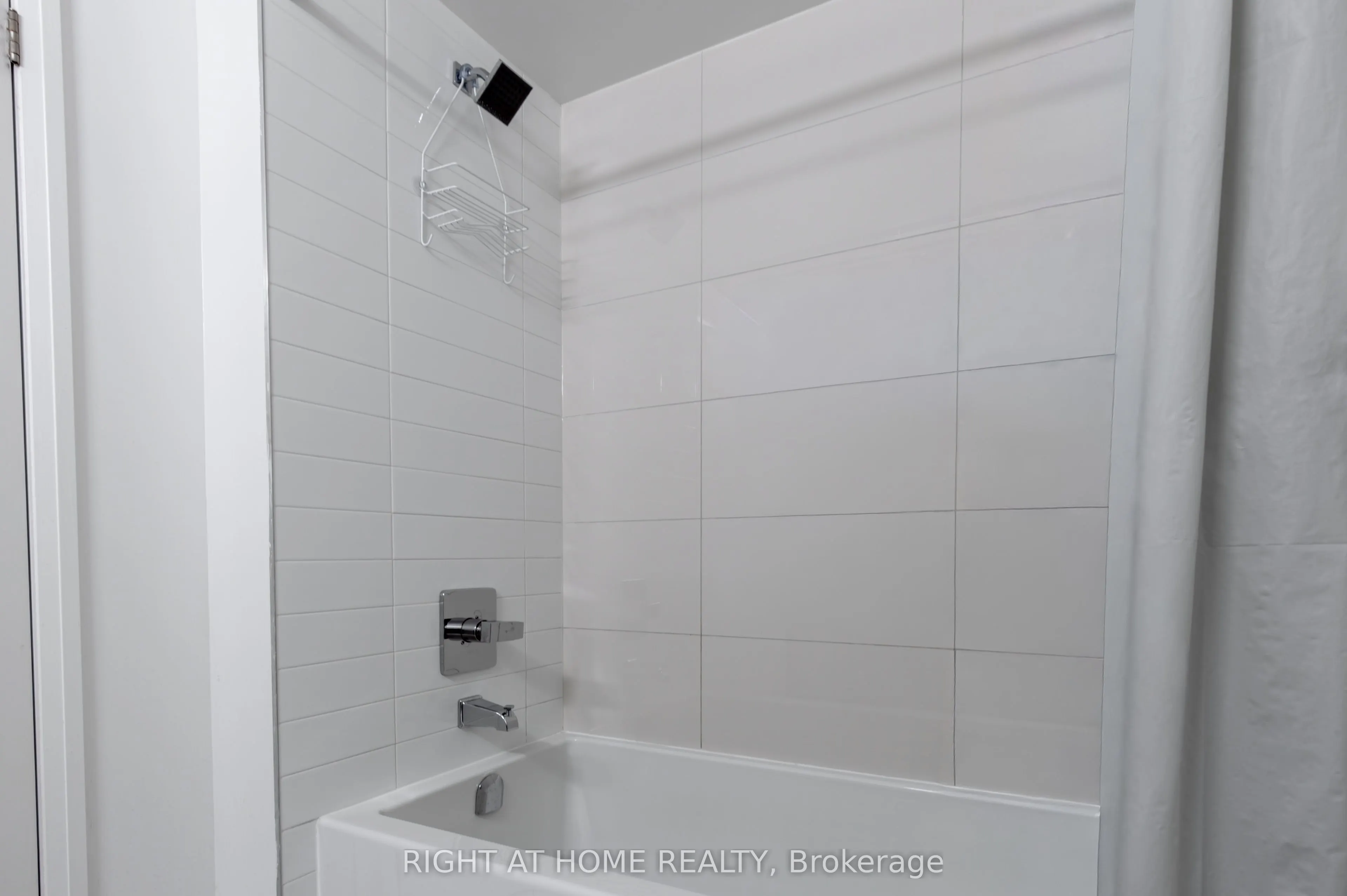 10 GIbbs Road, #917