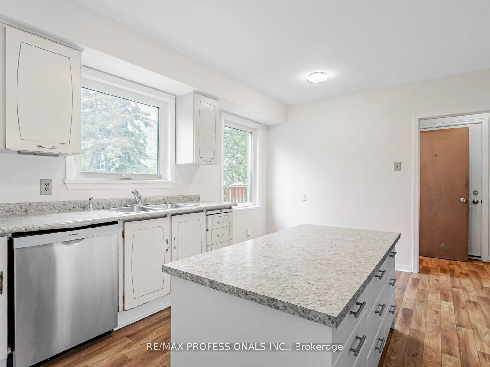 275 Jeffcoat Drive