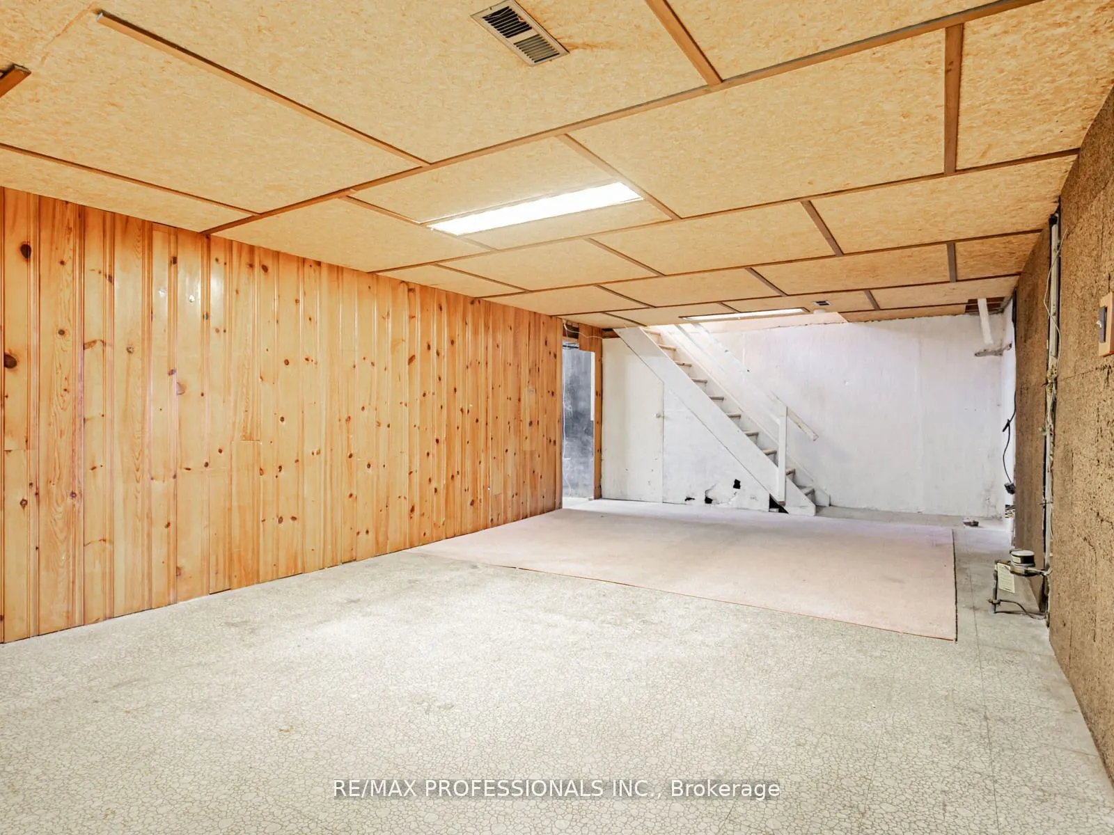 275 Jeffcoat Drive
