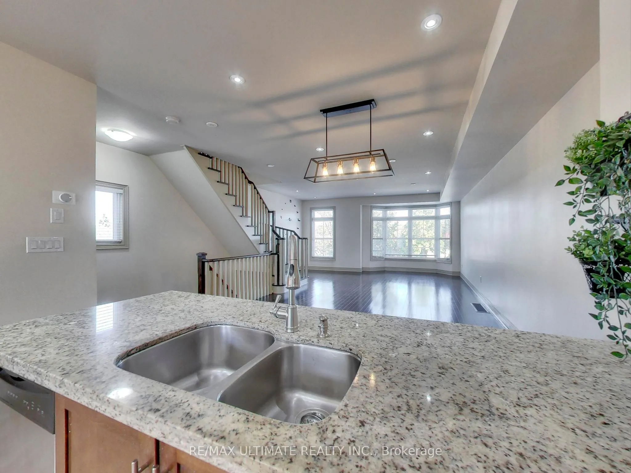 62 Monclova Road, #Upper