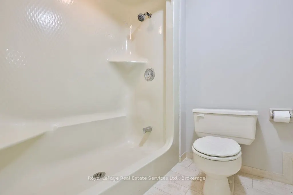 2170 Marine Drive, #607