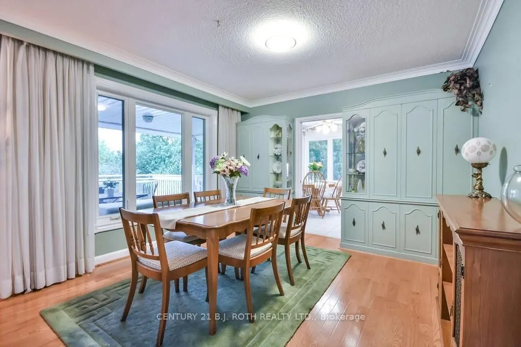 25 FLORIDA Crescent