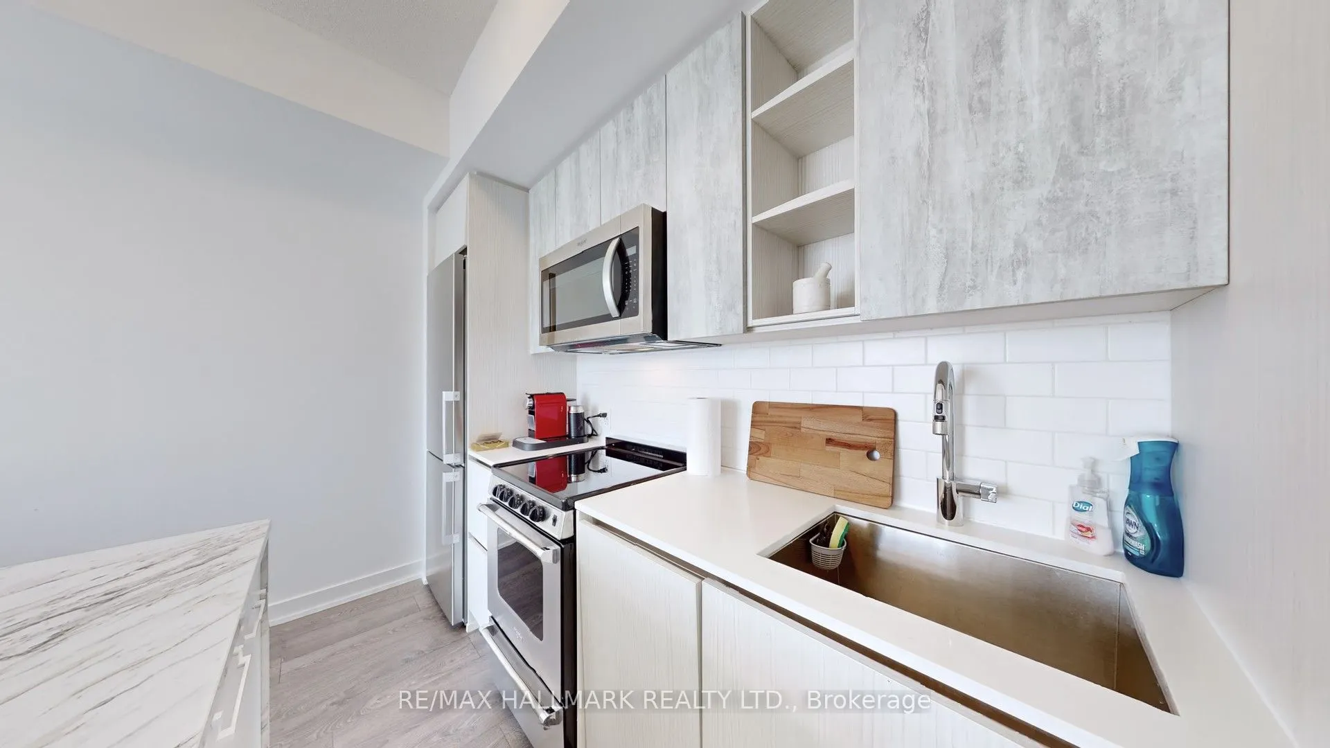 251 Manitoba Street, #1407