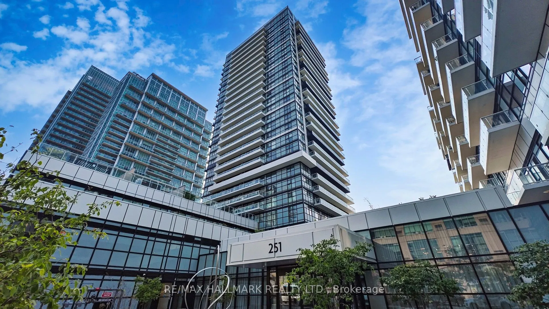 251 Manitoba Street, #1407