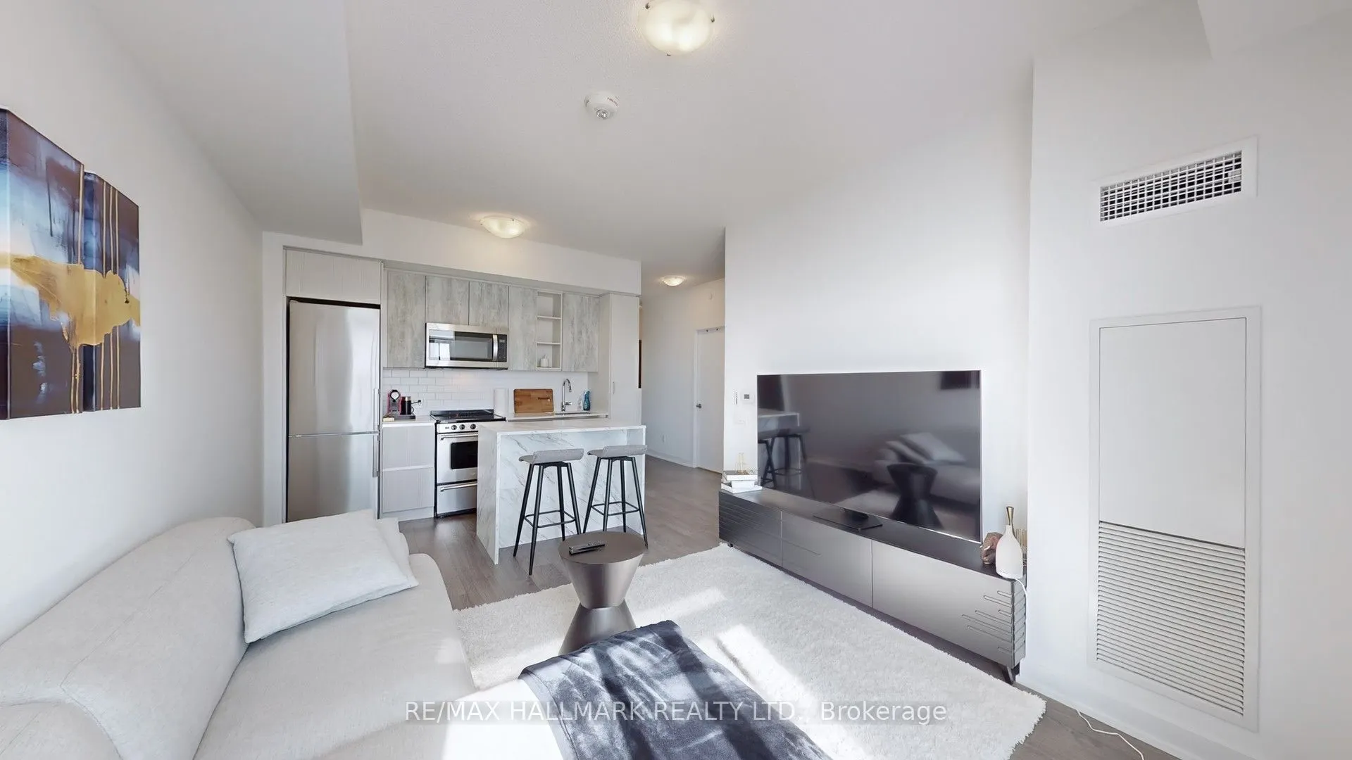 251 Manitoba Street, #1407