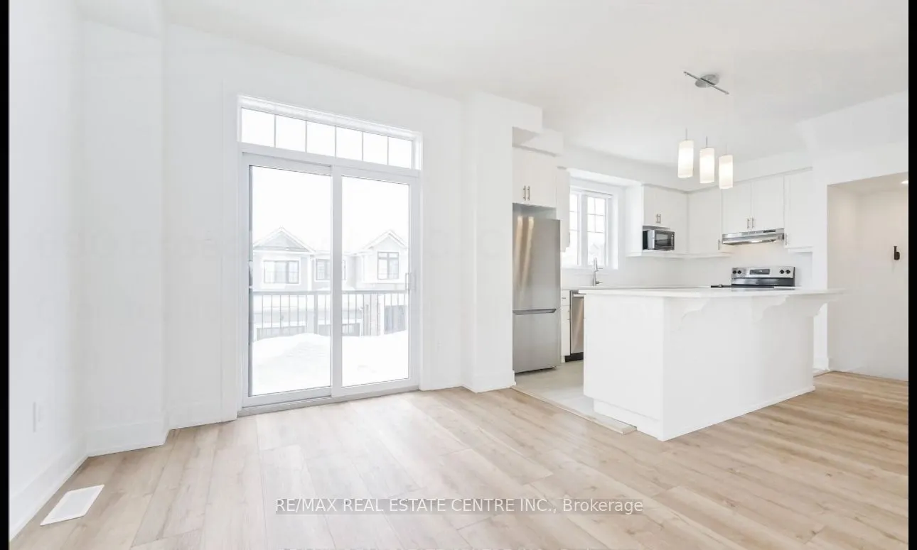 690 Broadway Avenue, #3