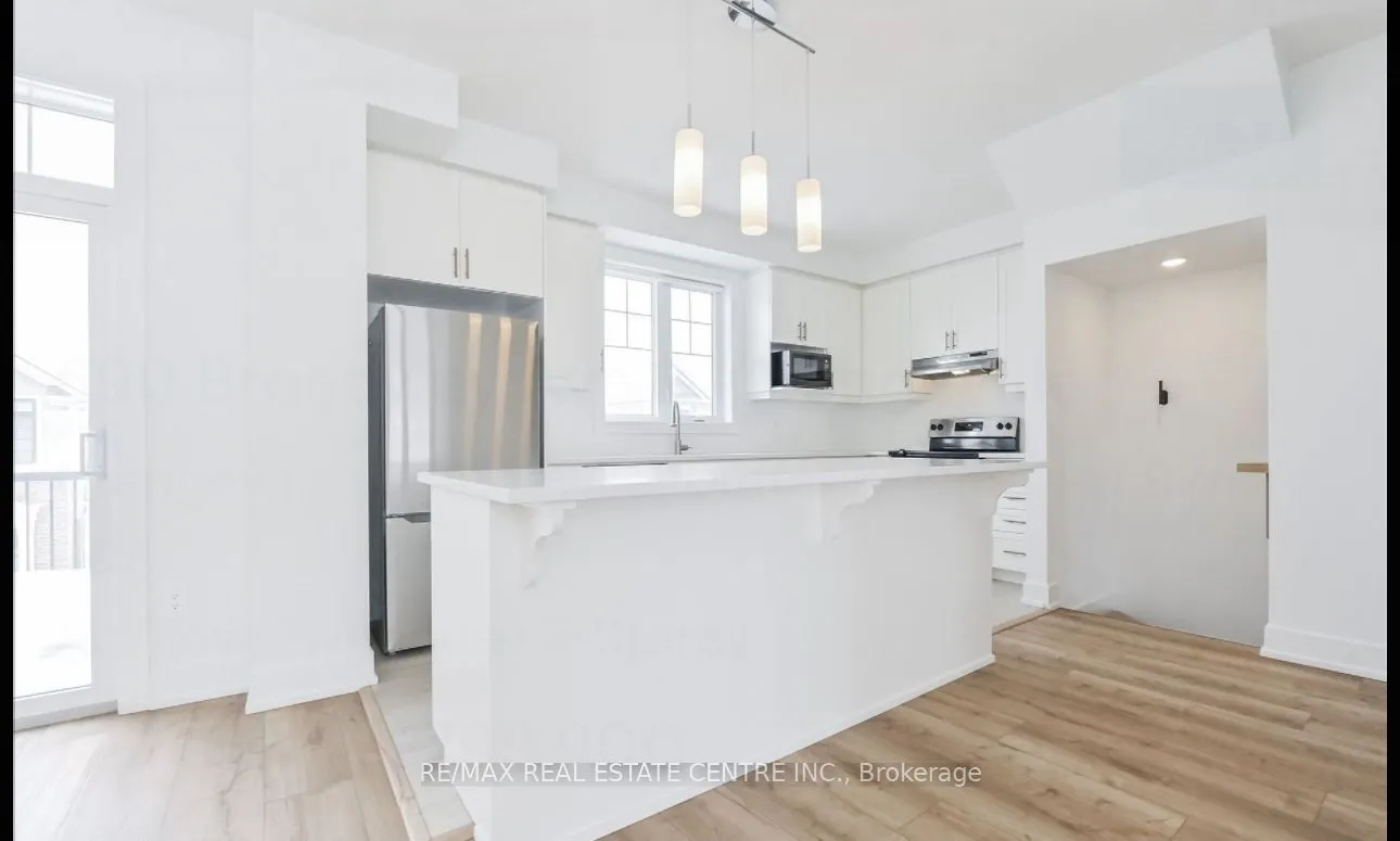 690 Broadway Avenue, #3