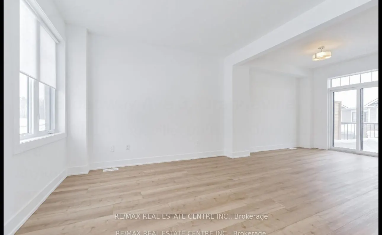 690 Broadway Avenue, #3