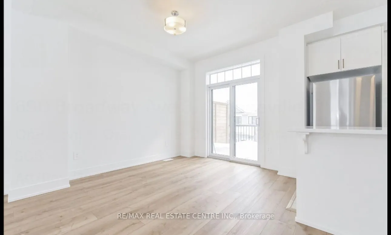 690 Broadway Avenue, #3