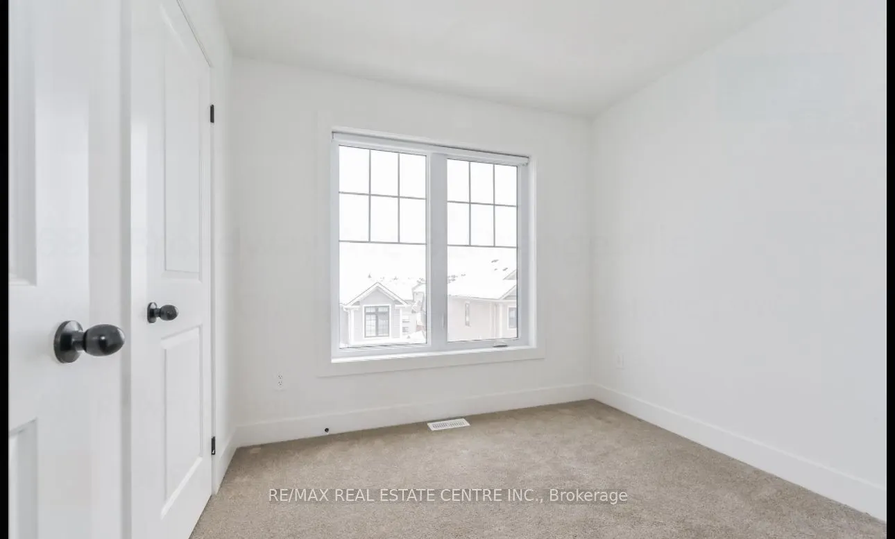 690 Broadway Avenue, #3