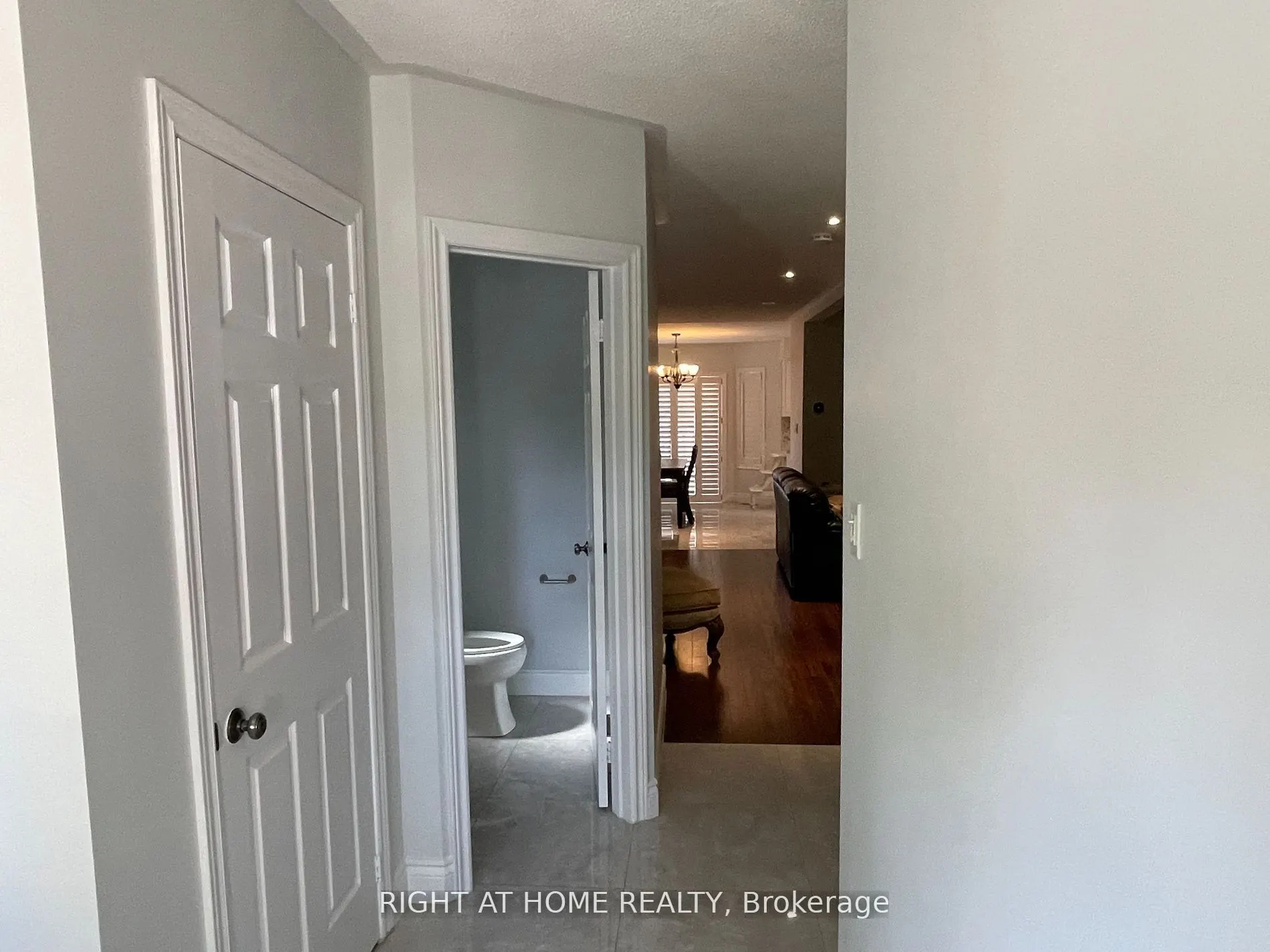 18 Archbury Circle