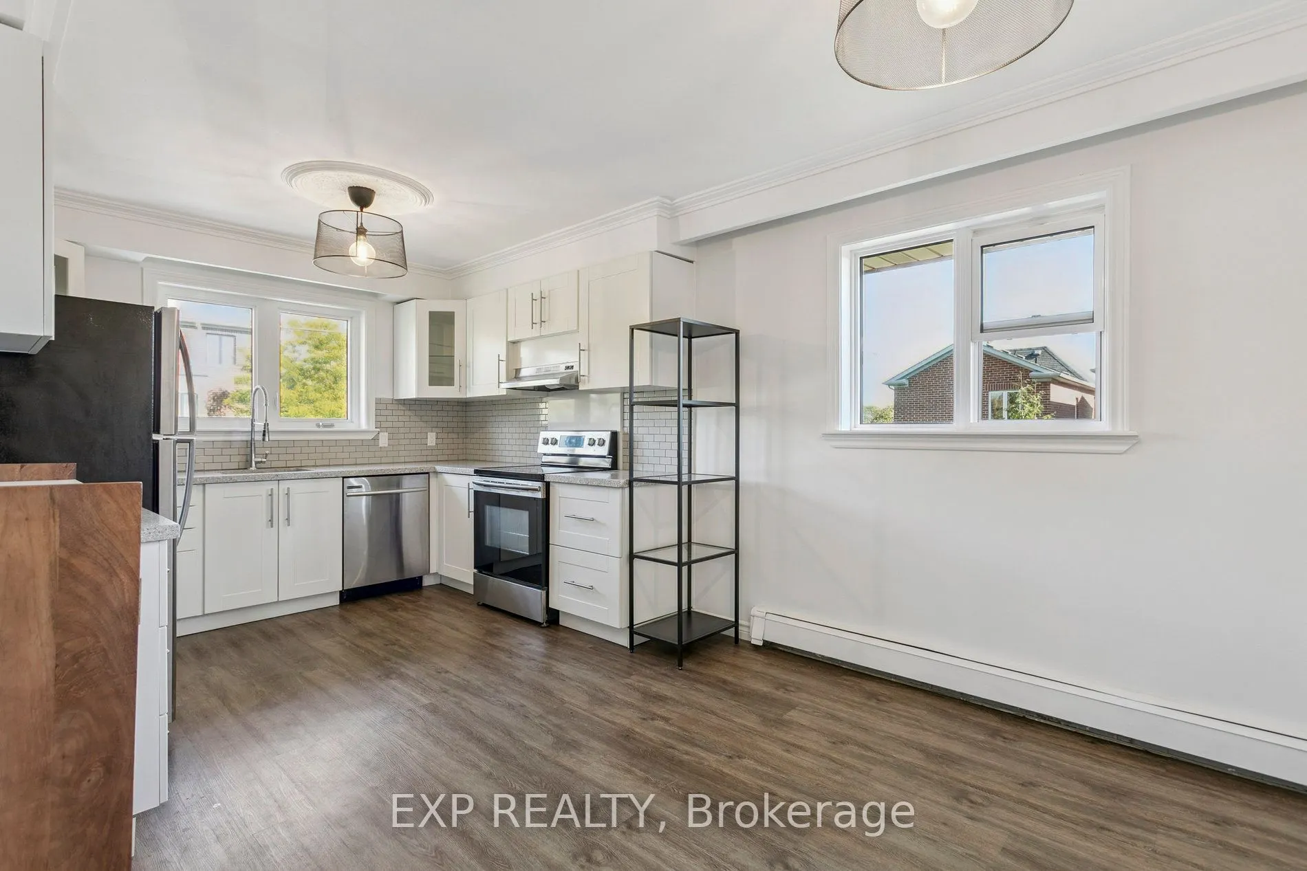 15 Carnation Avenue, #2nd Level
