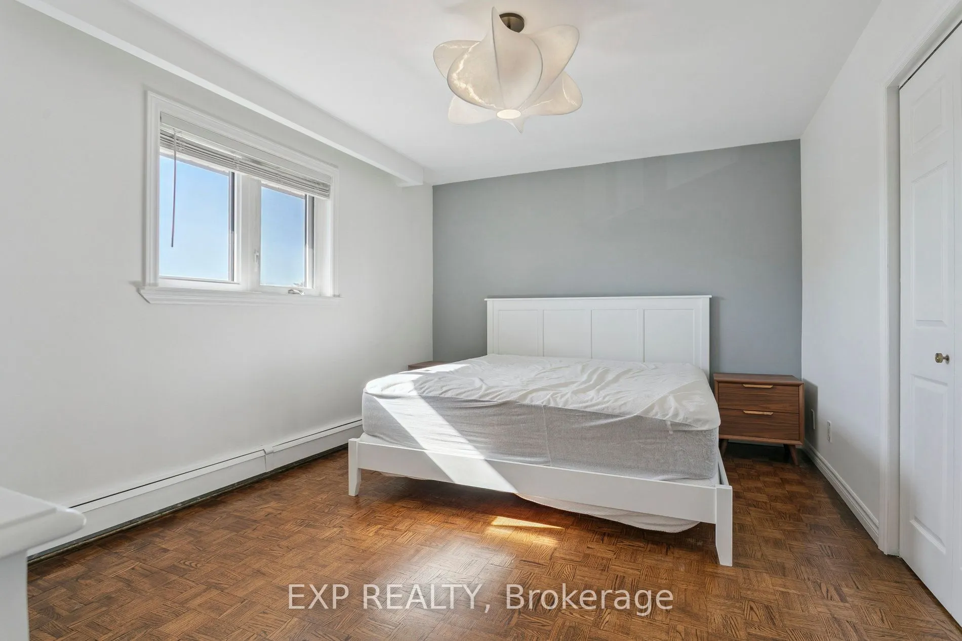 15 Carnation Avenue, #2nd Level