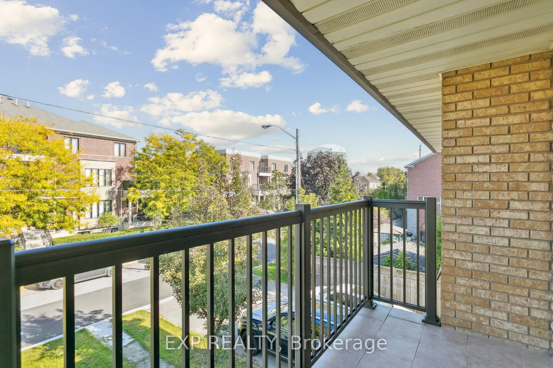 15 Carnation Avenue, #2nd Level