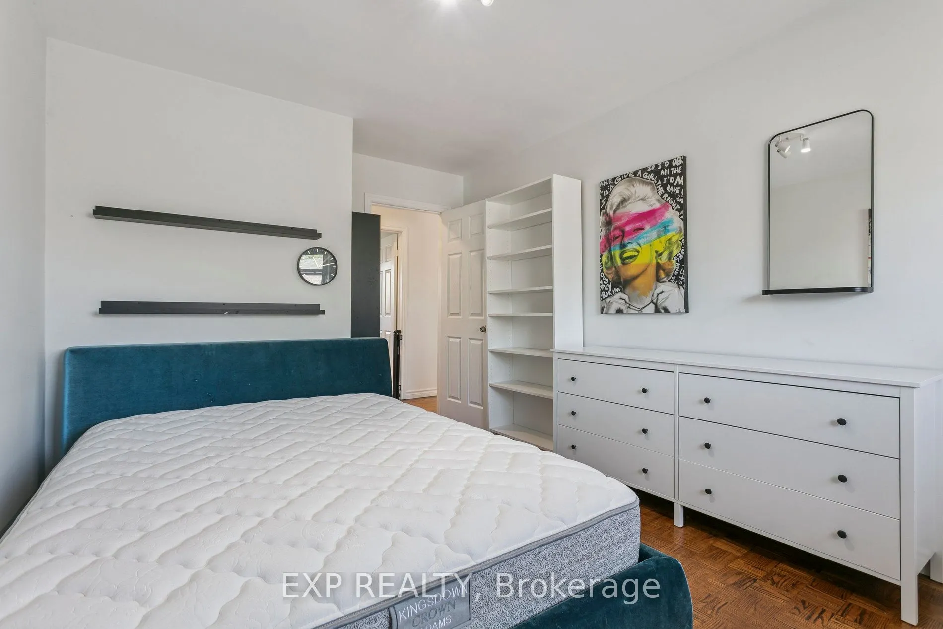 15 Carnation Avenue, #2nd Level