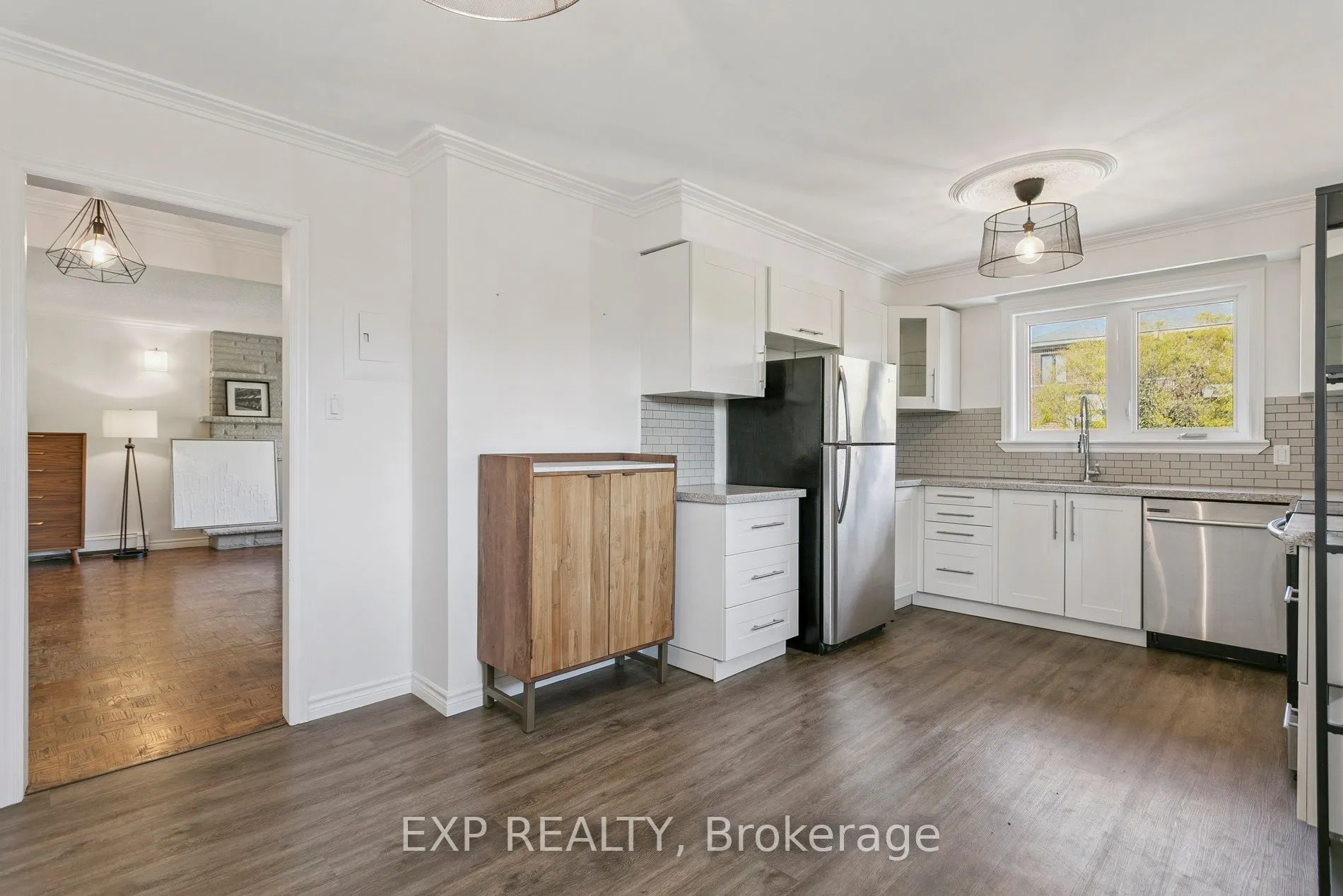 15 Carnation Avenue, #2nd Level