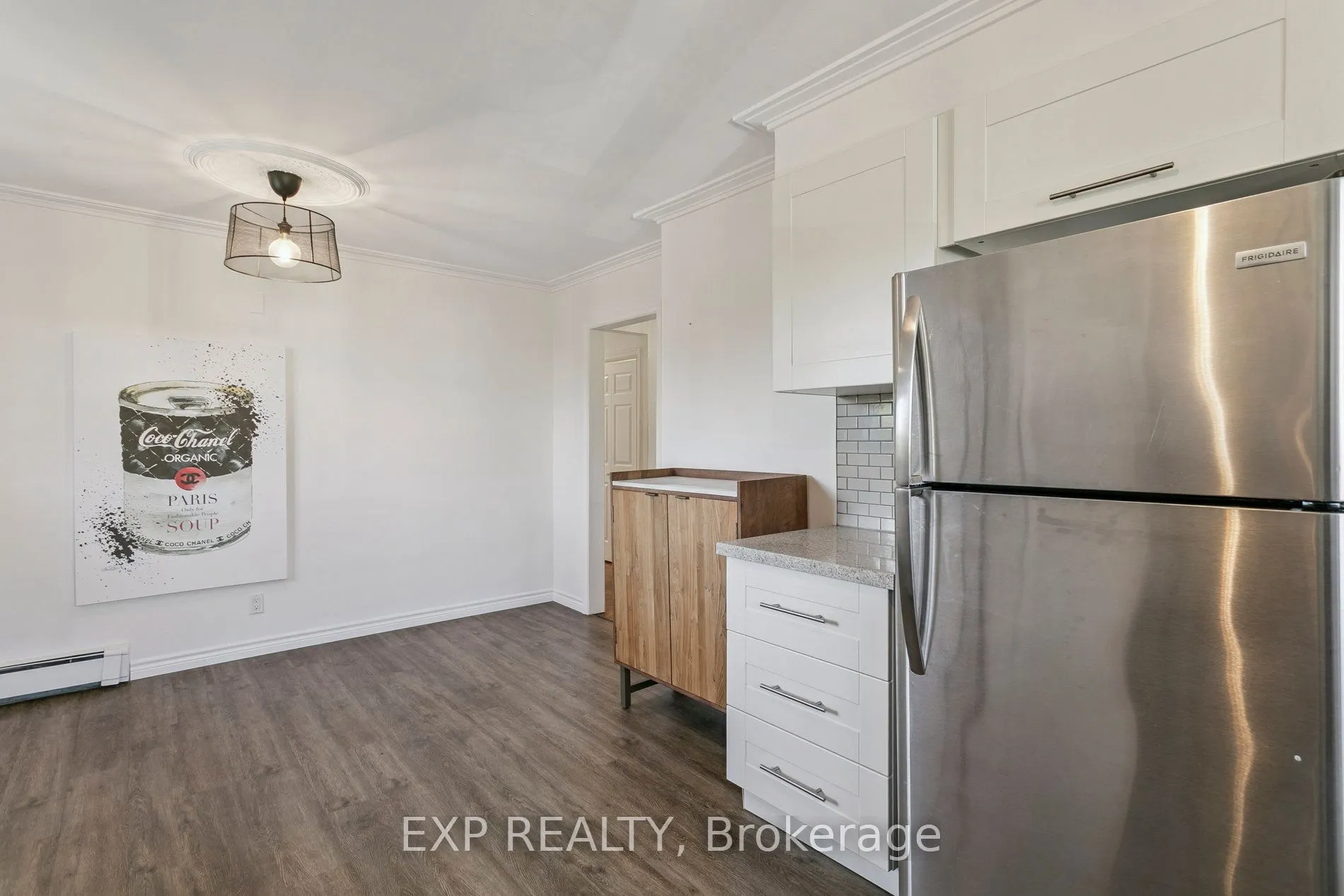 15 Carnation Avenue, #2nd Level