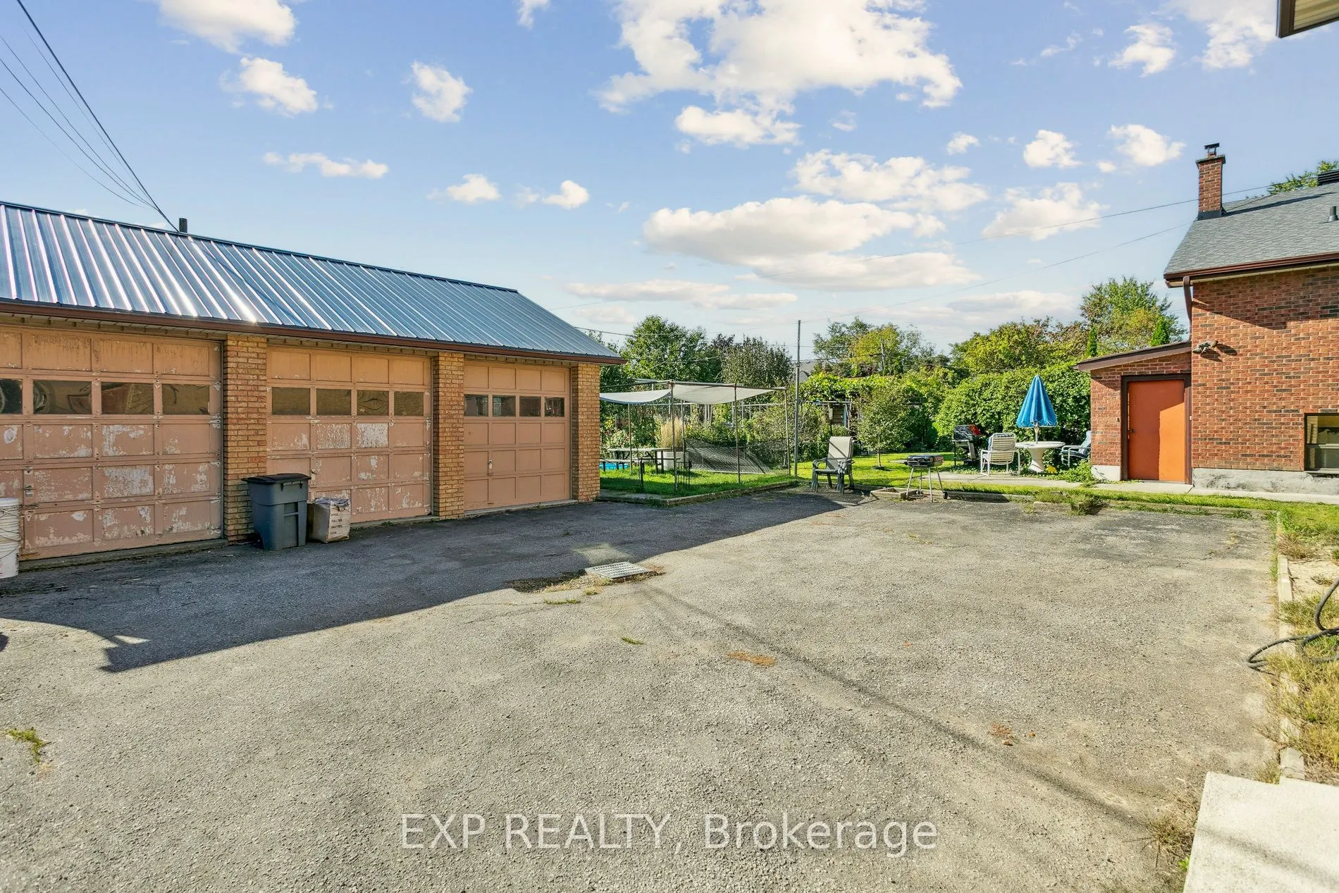 15 Carnation Avenue, #2nd Level