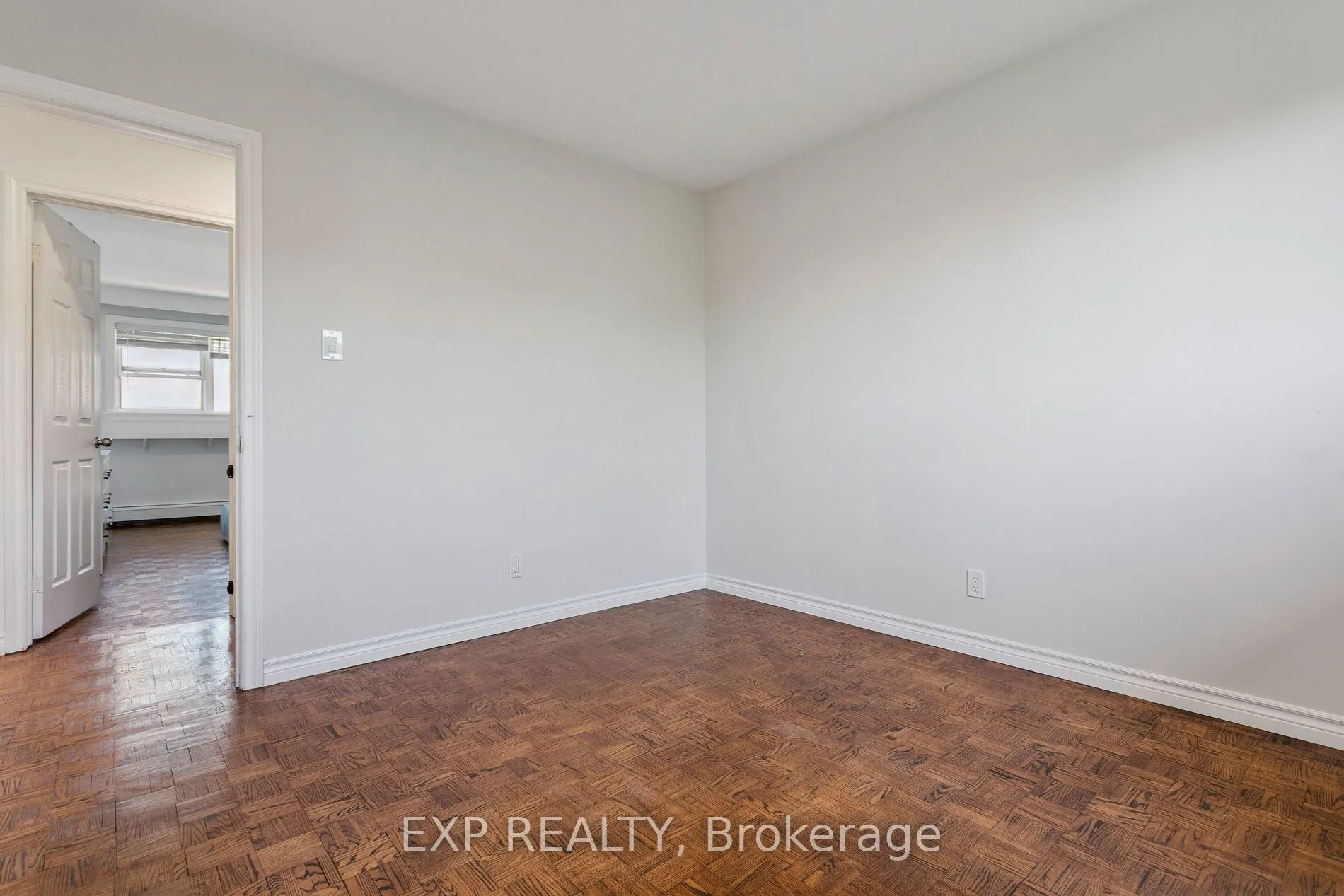 15 Carnation Avenue, #2nd Level