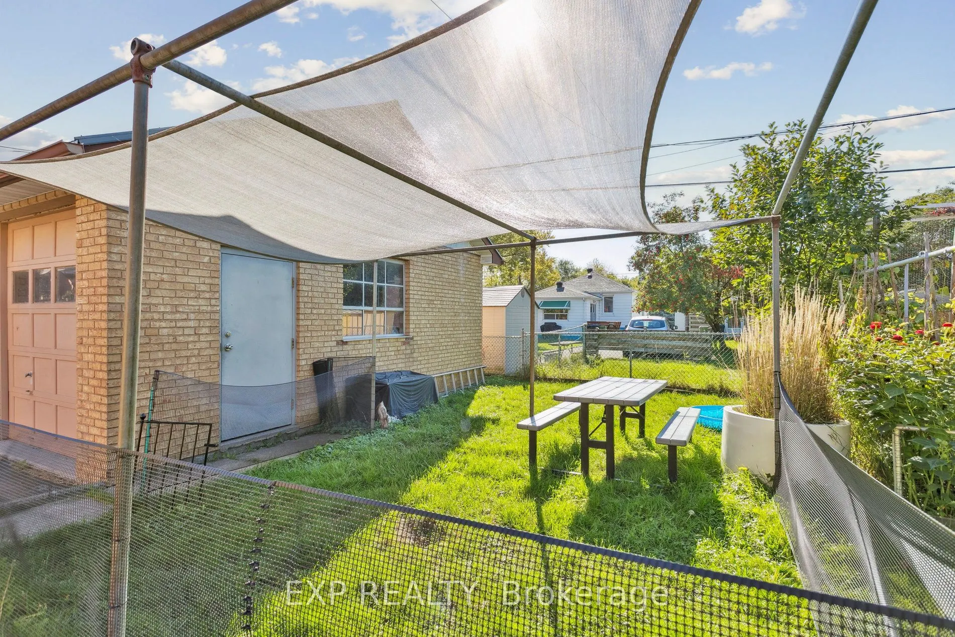 15 Carnation Avenue, #2nd Level
