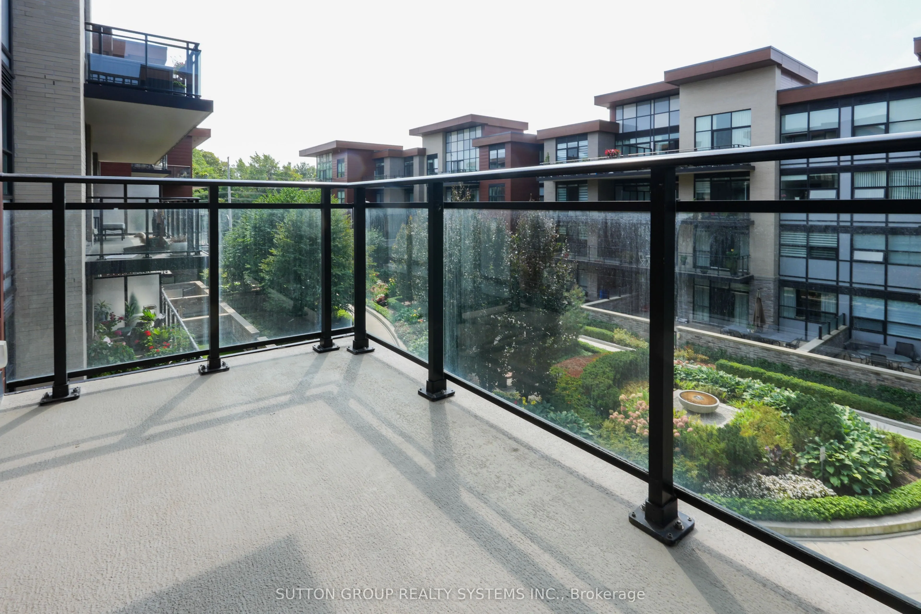 1575 Lakeshore Road, #357