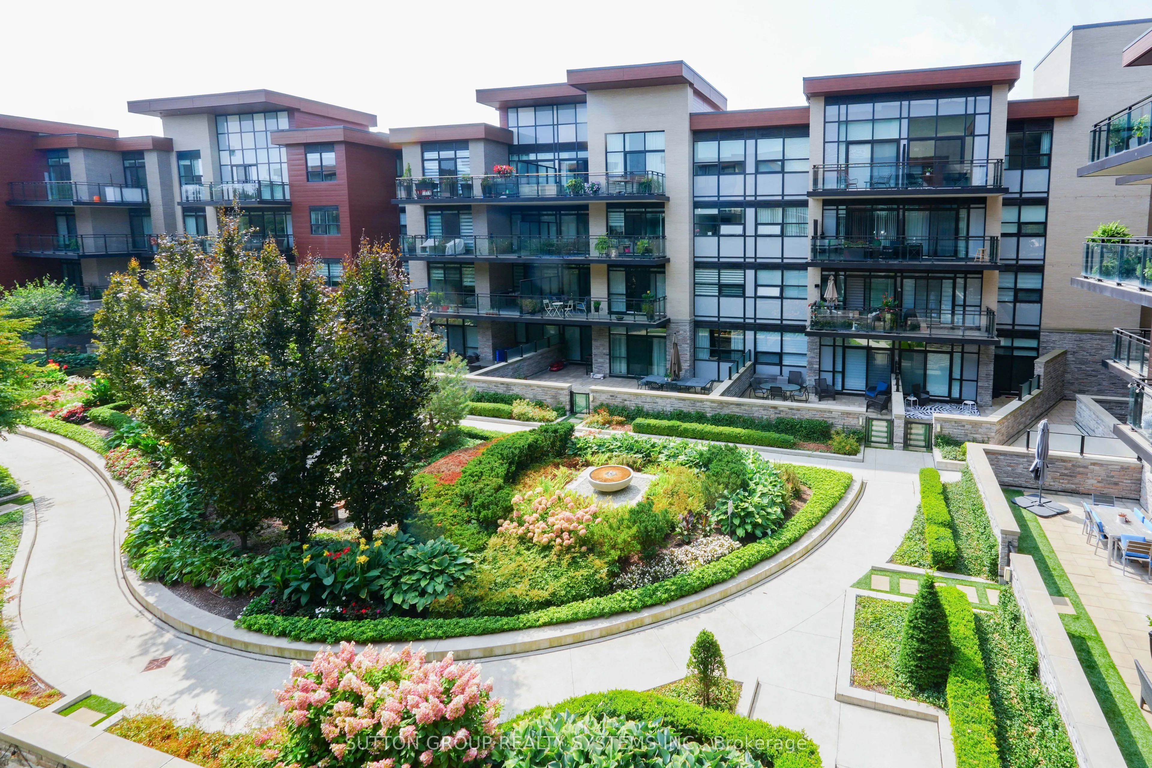 1575 Lakeshore Road, #357