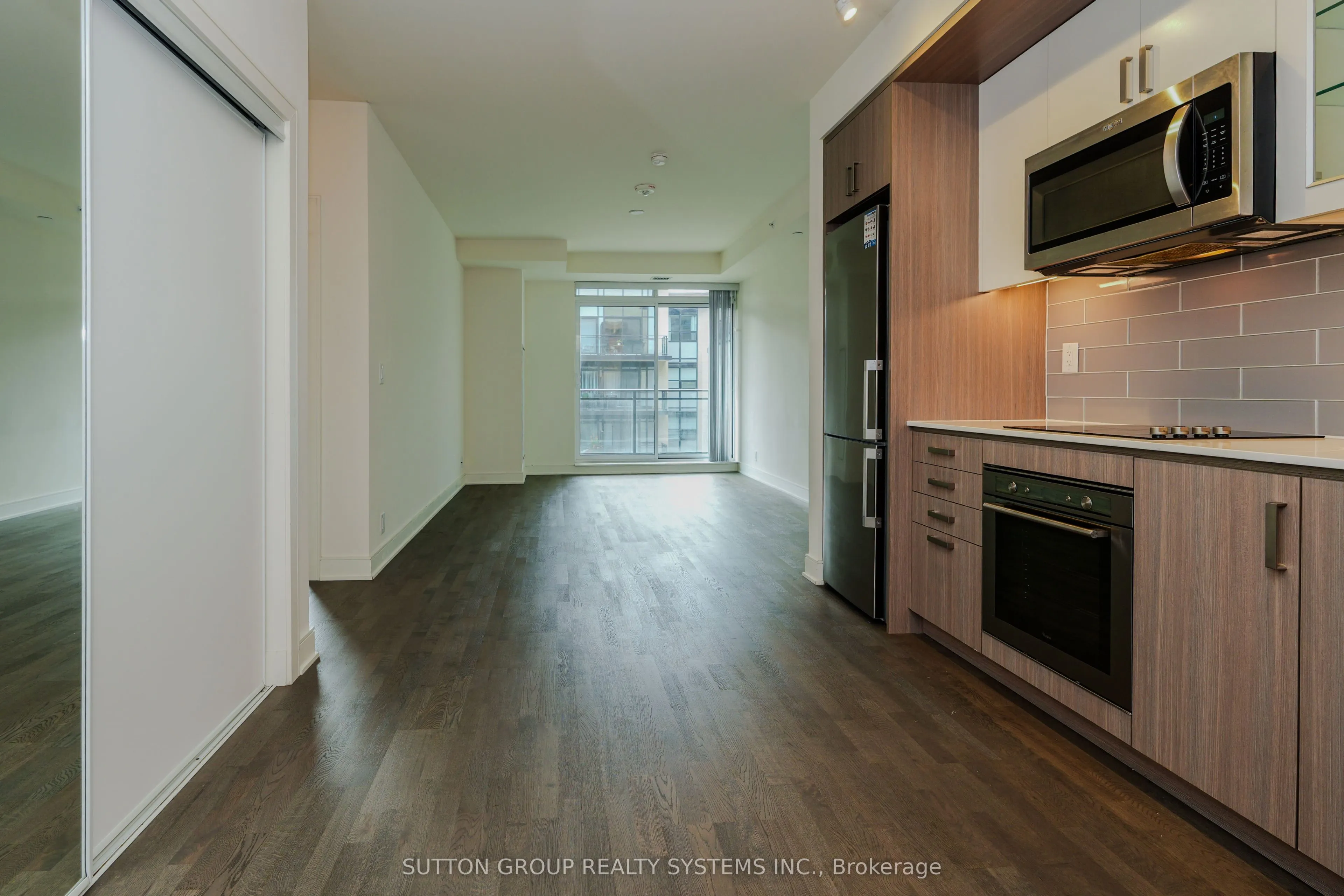 1575 Lakeshore Road, #357