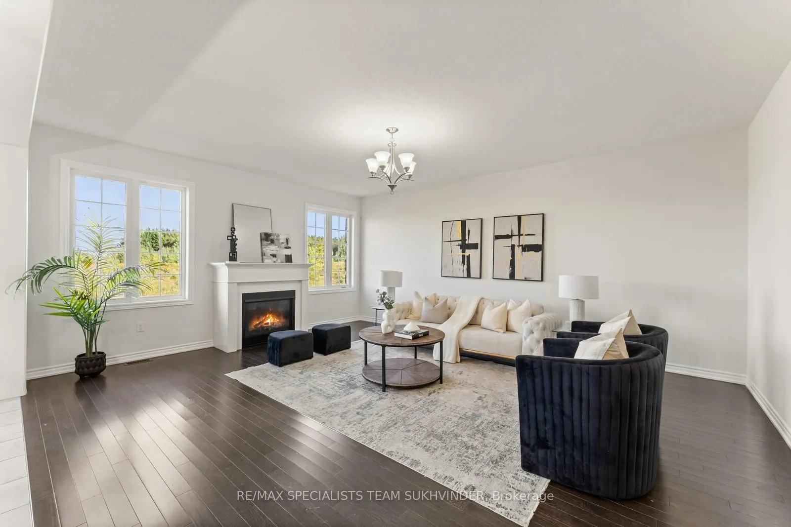 95 Bonnieglen Farm Boulevard