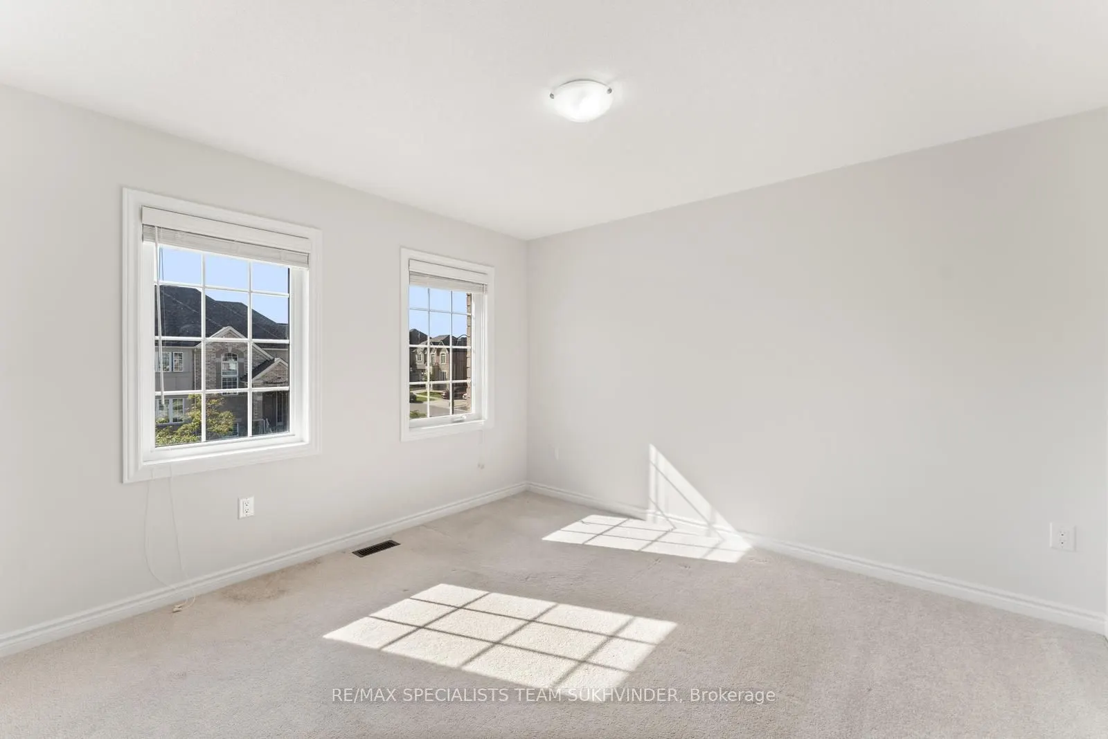 95 Bonnieglen Farm Boulevard