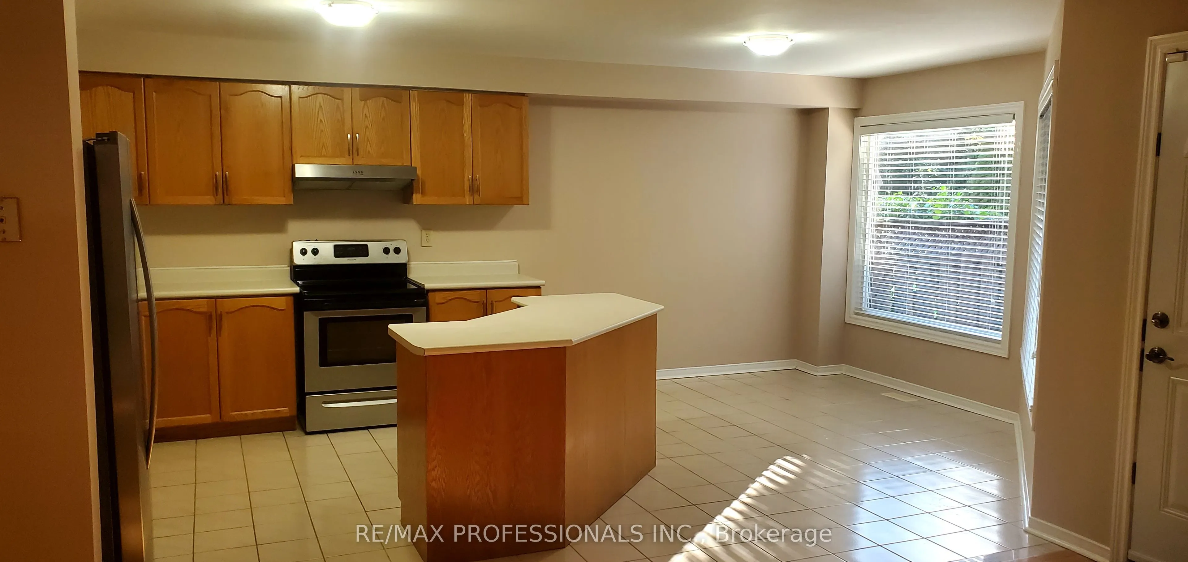 2545 Addingham Crescent