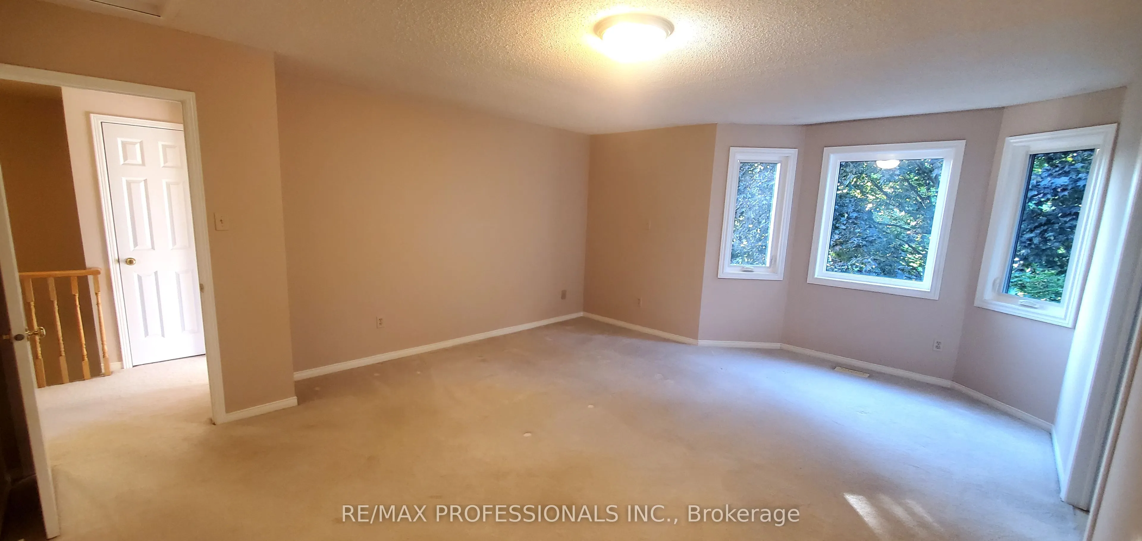 2545 Addingham Crescent