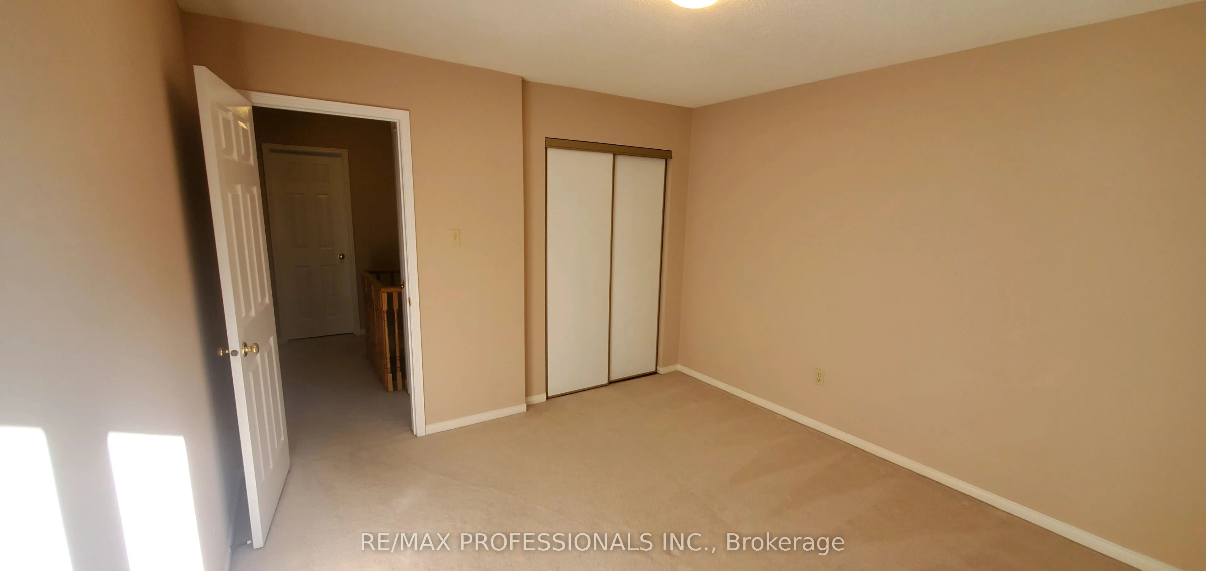 2545 Addingham Crescent