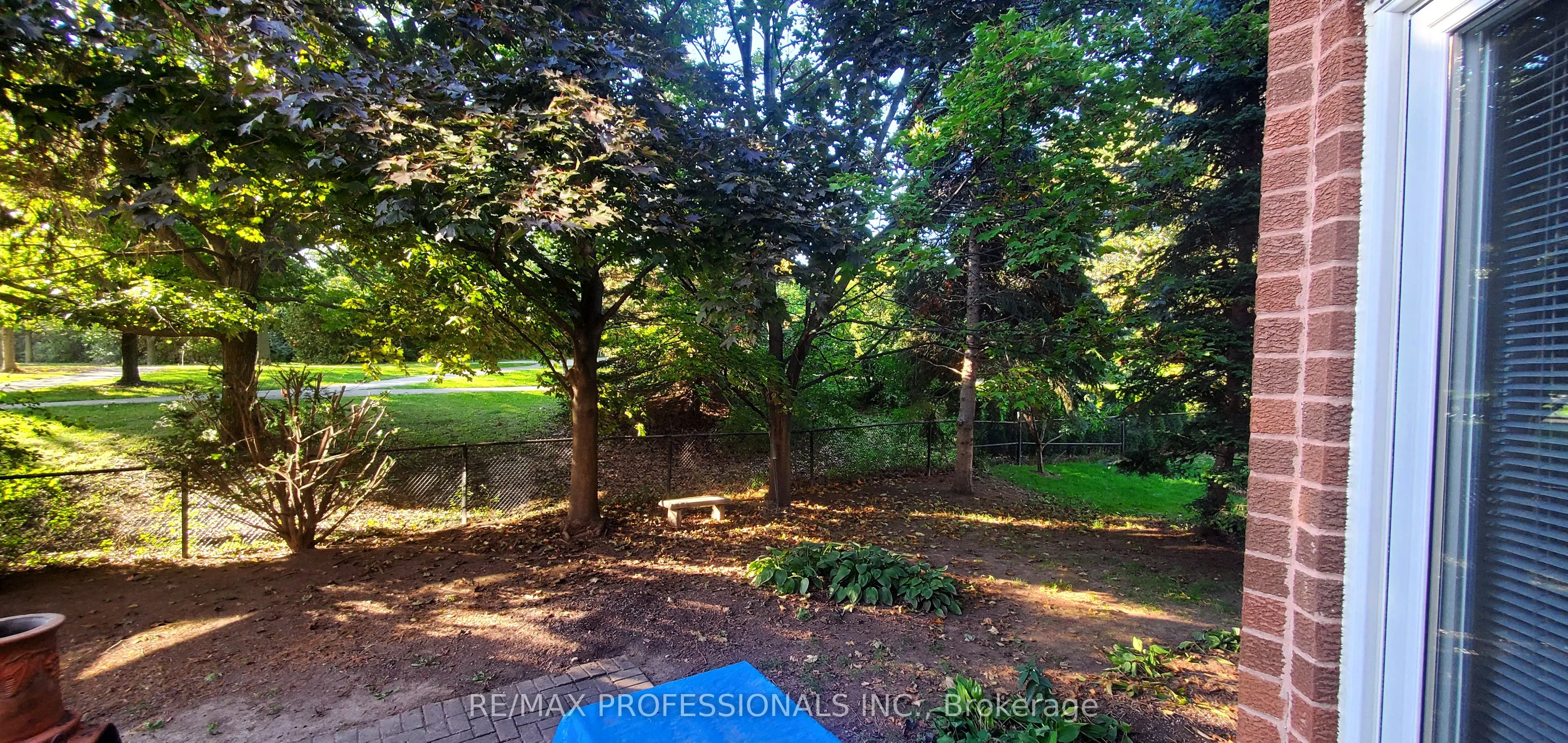 2545 Addingham Crescent