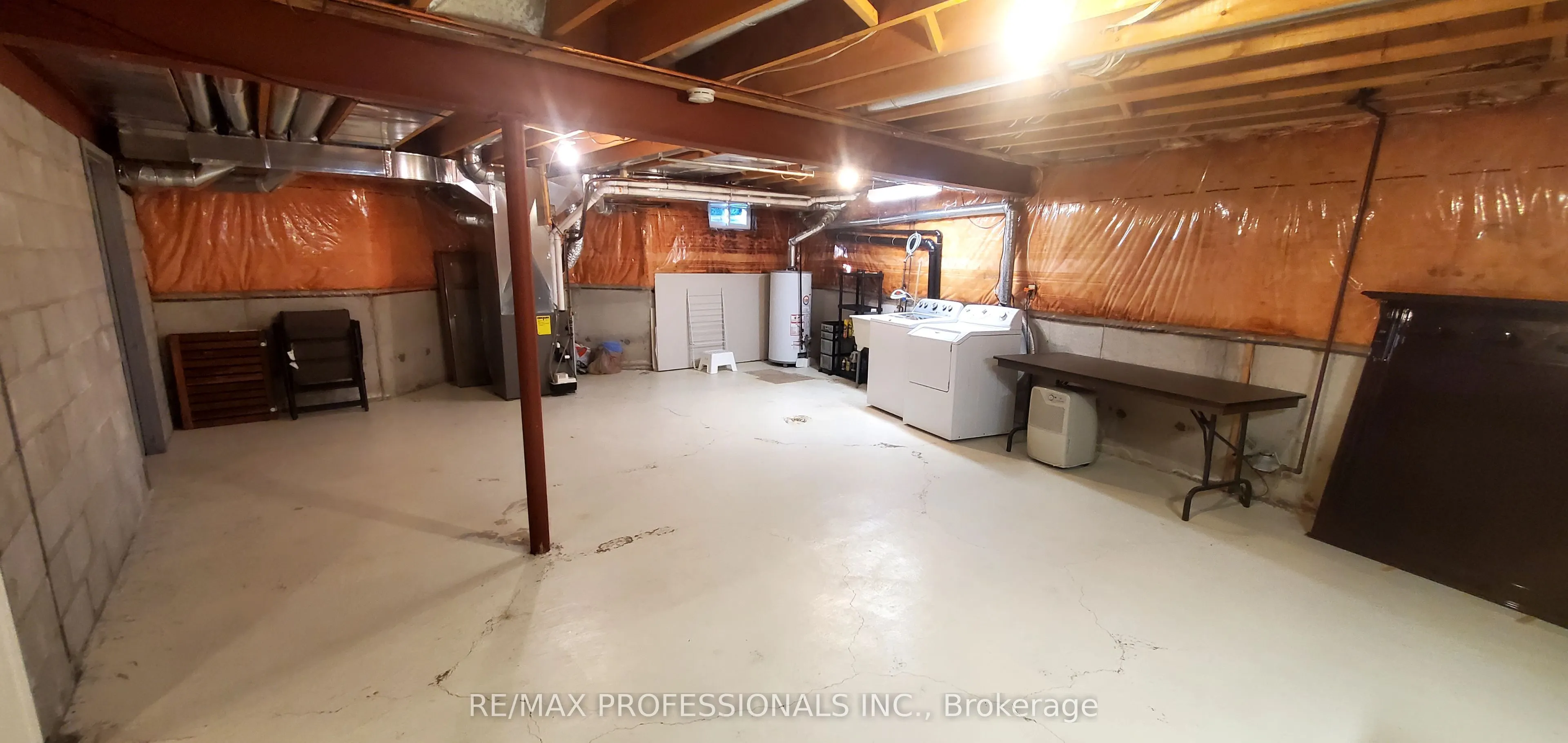 2545 Addingham Crescent