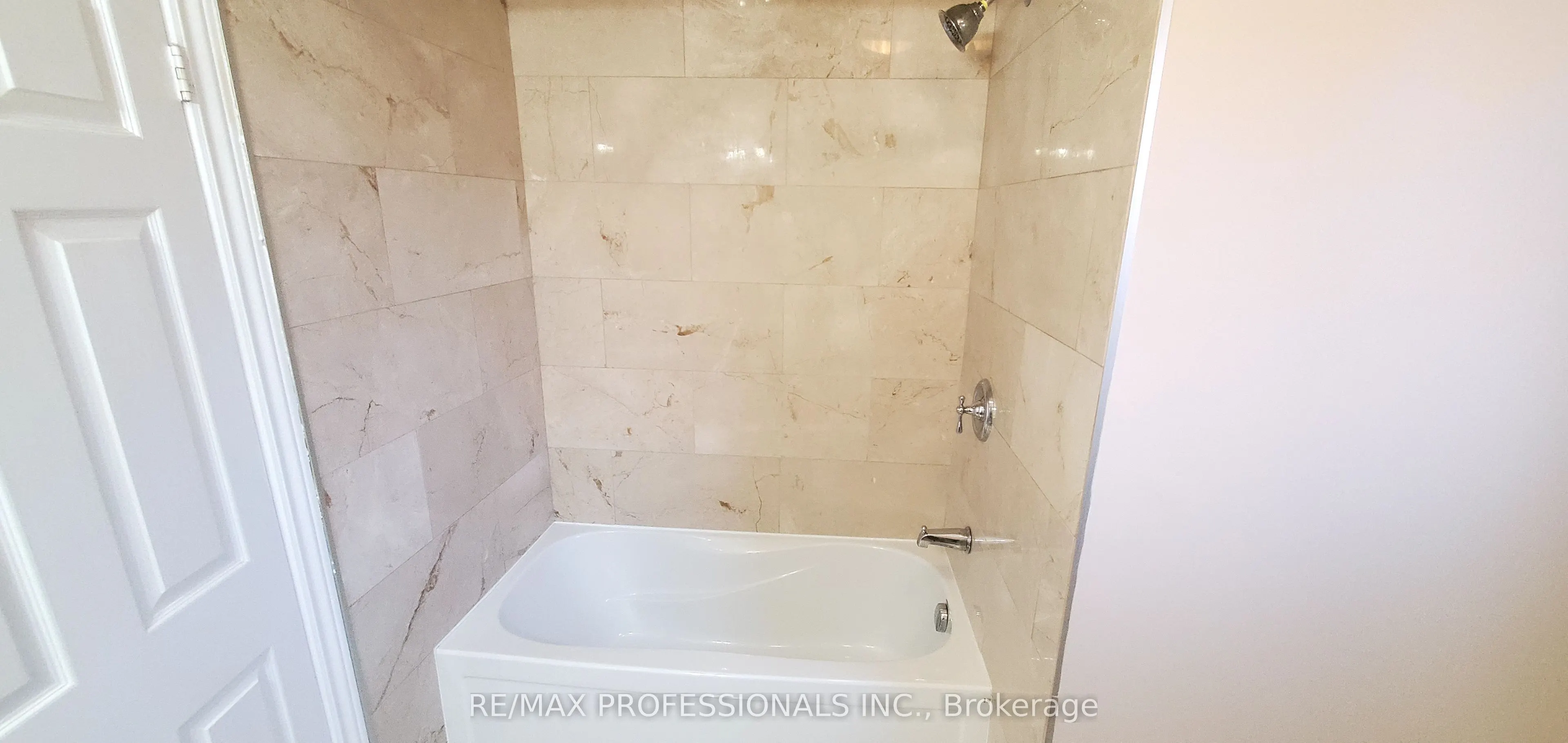 2545 Addingham Crescent