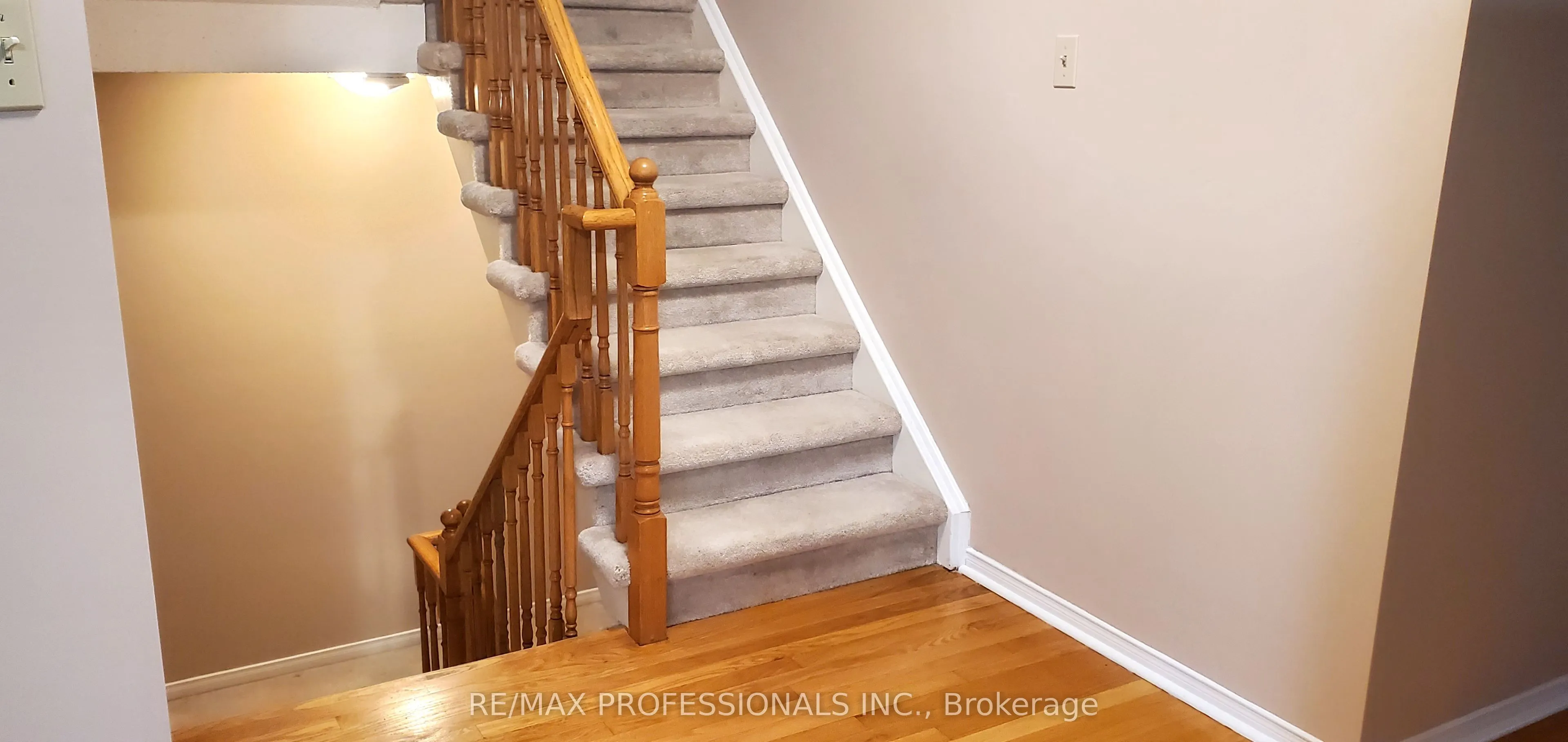 2545 Addingham Crescent