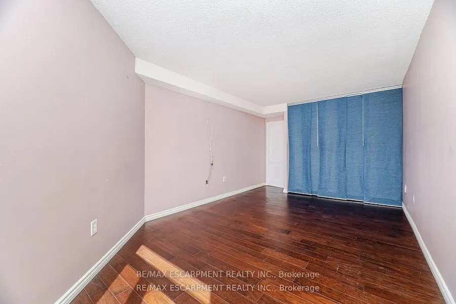 2301 Derry Road W, #707