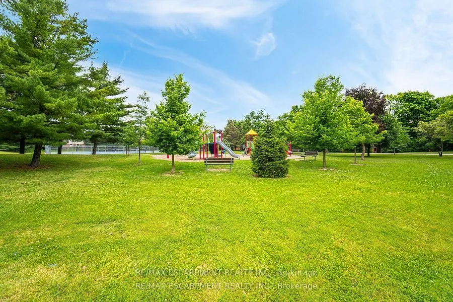 2301 Derry Road W, #707
