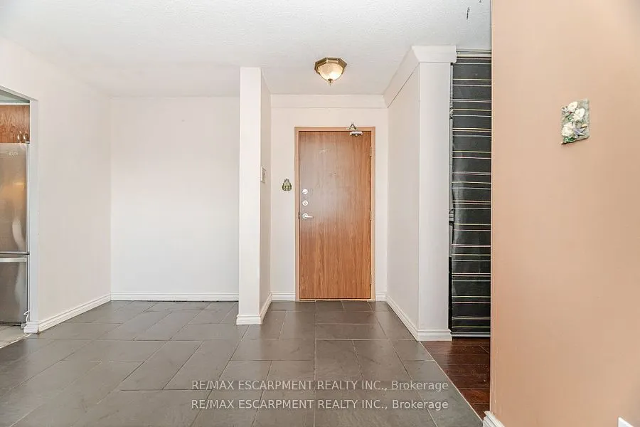 2301 Derry Road W, #707