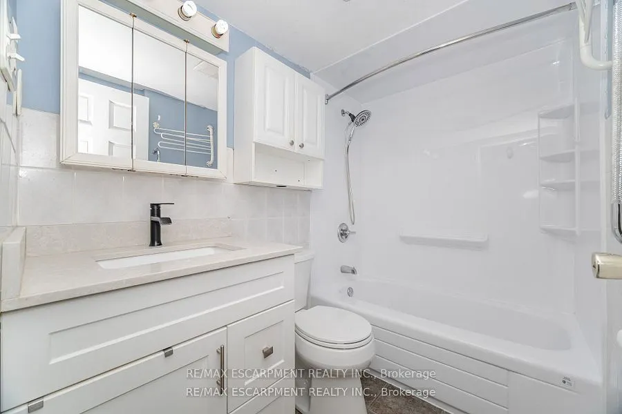 2301 Derry Road W, #707