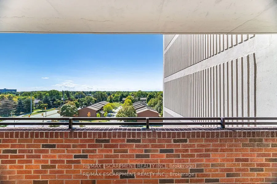 2301 Derry Road W, #707